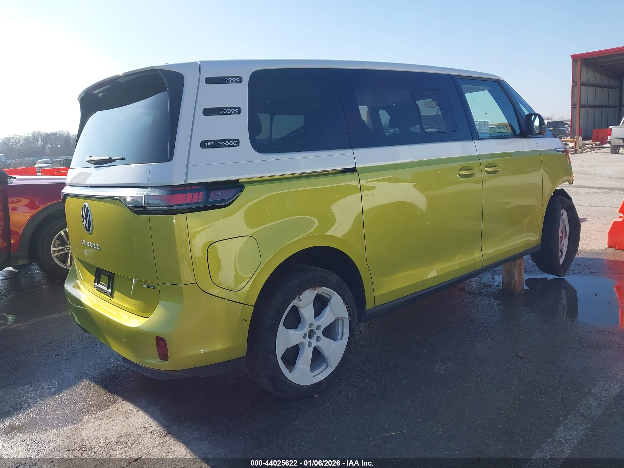 VOLKSWAGEN ID. image 4