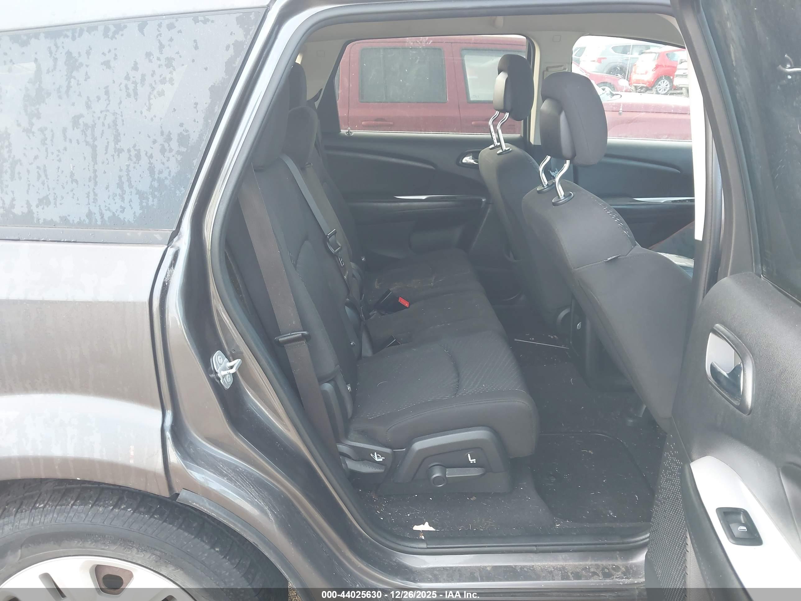 DODGE JOURNEY image 8