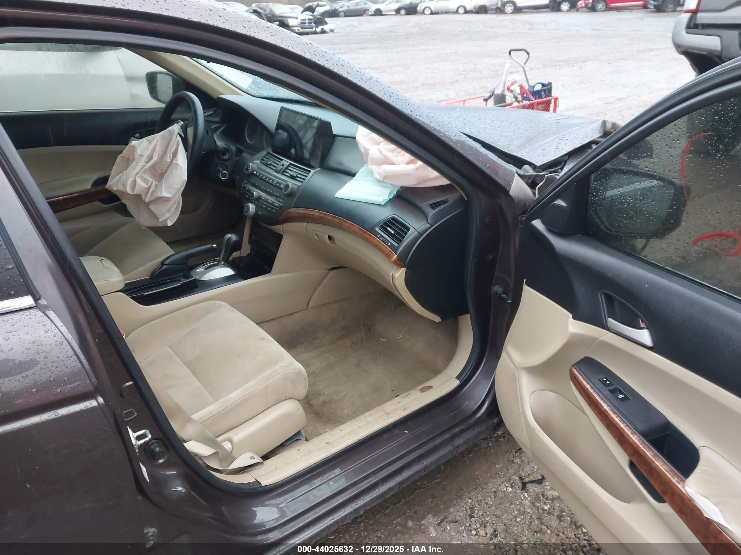 HONDA ACCORD image 5