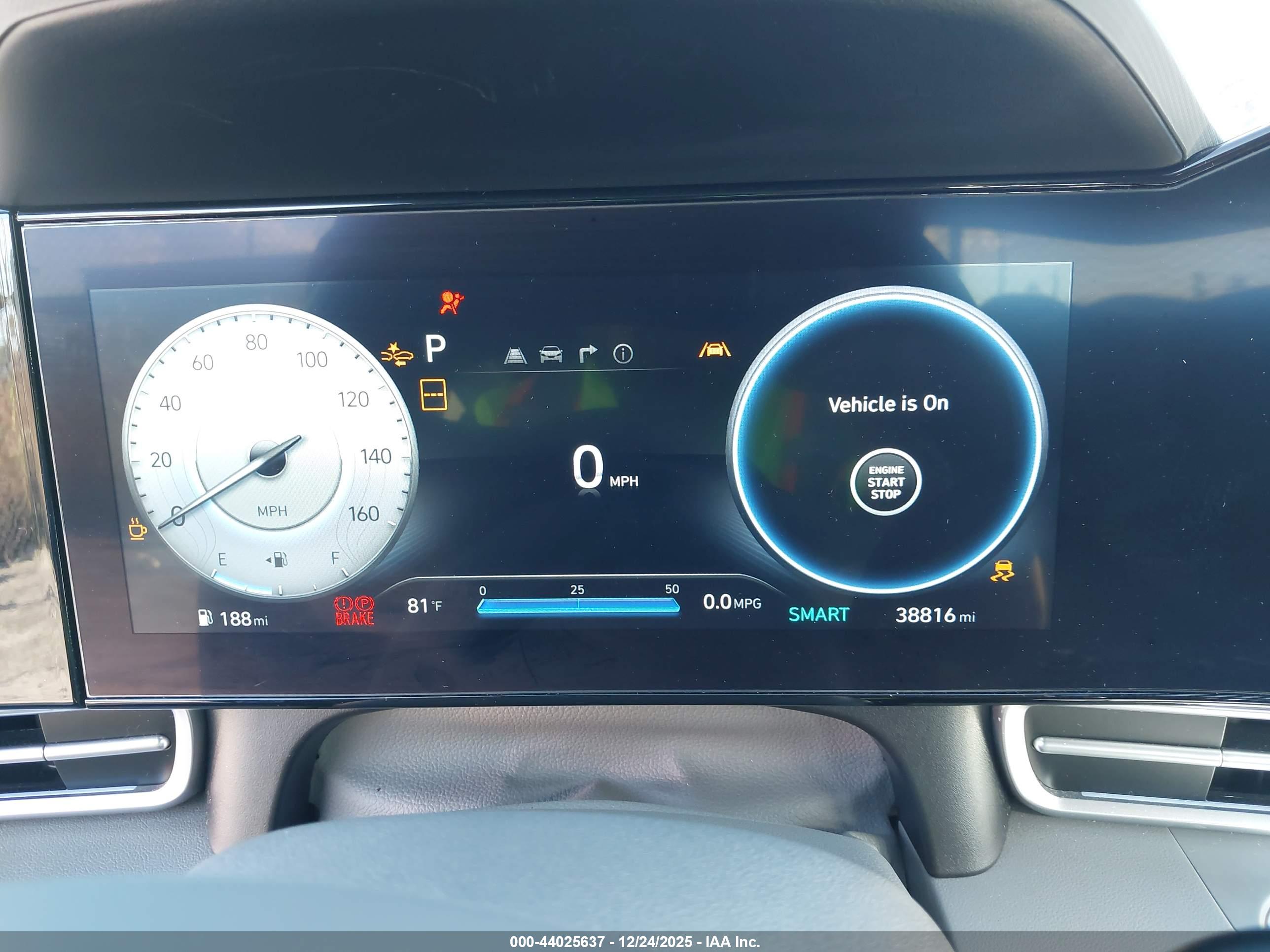 HYUNDAI ELANTRA image 7