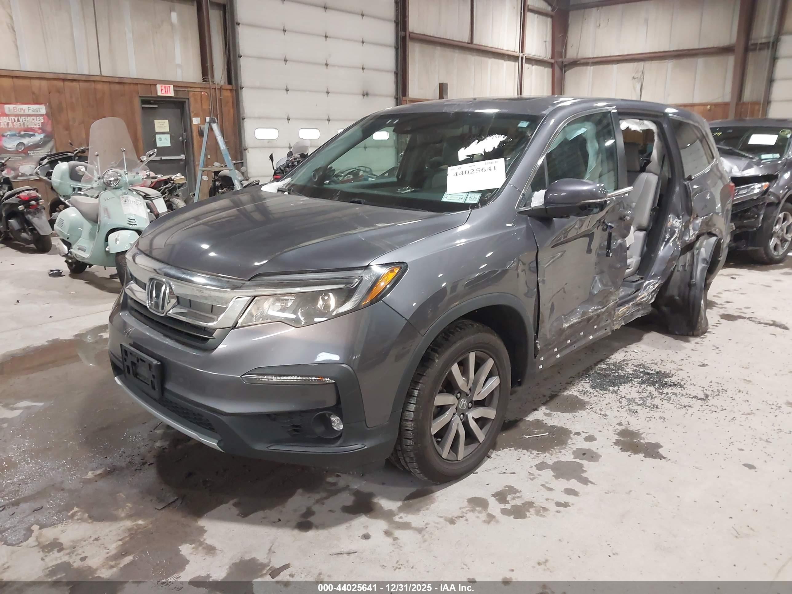 HONDA PILOT image 2