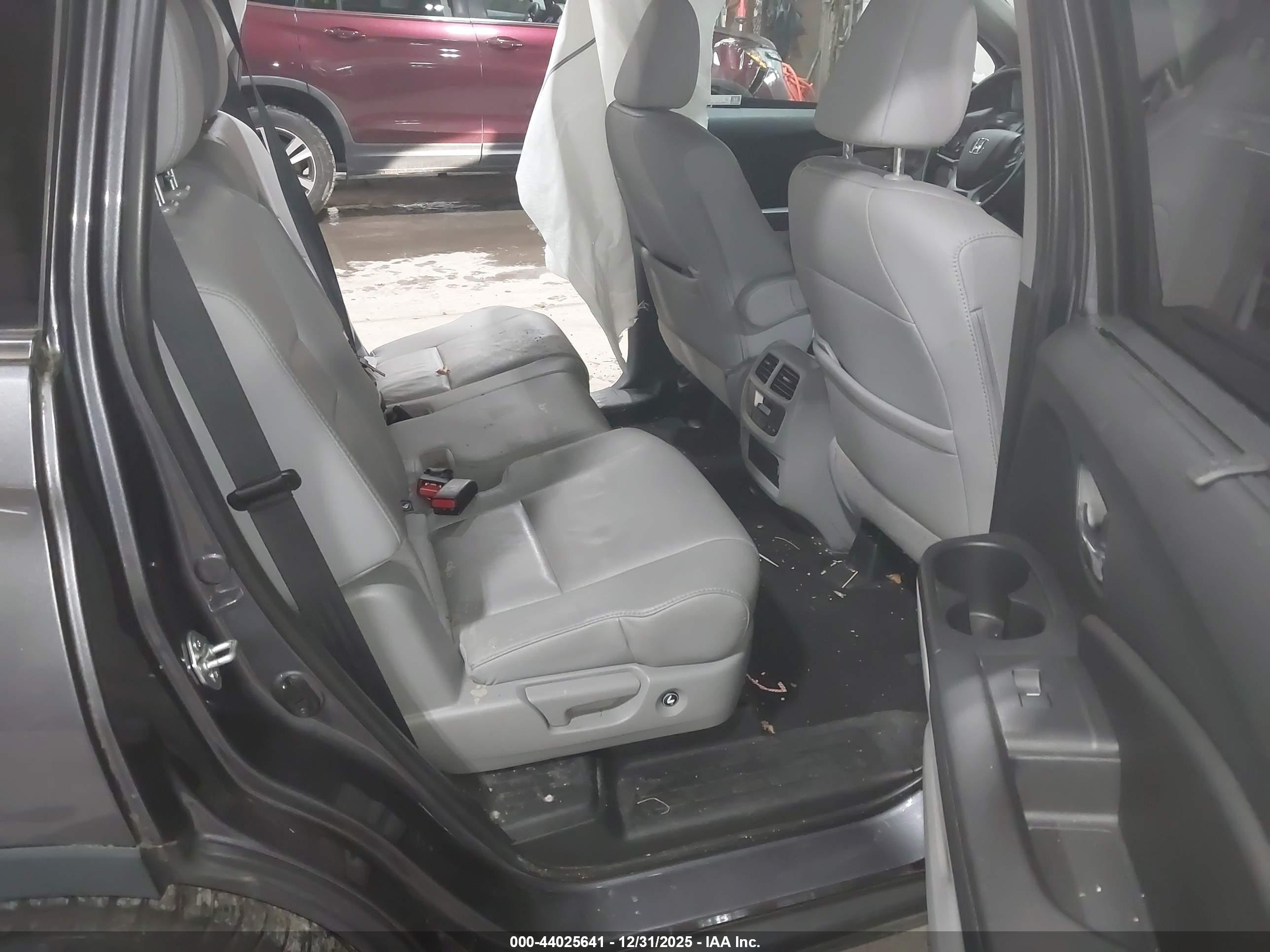 HONDA PILOT image 8