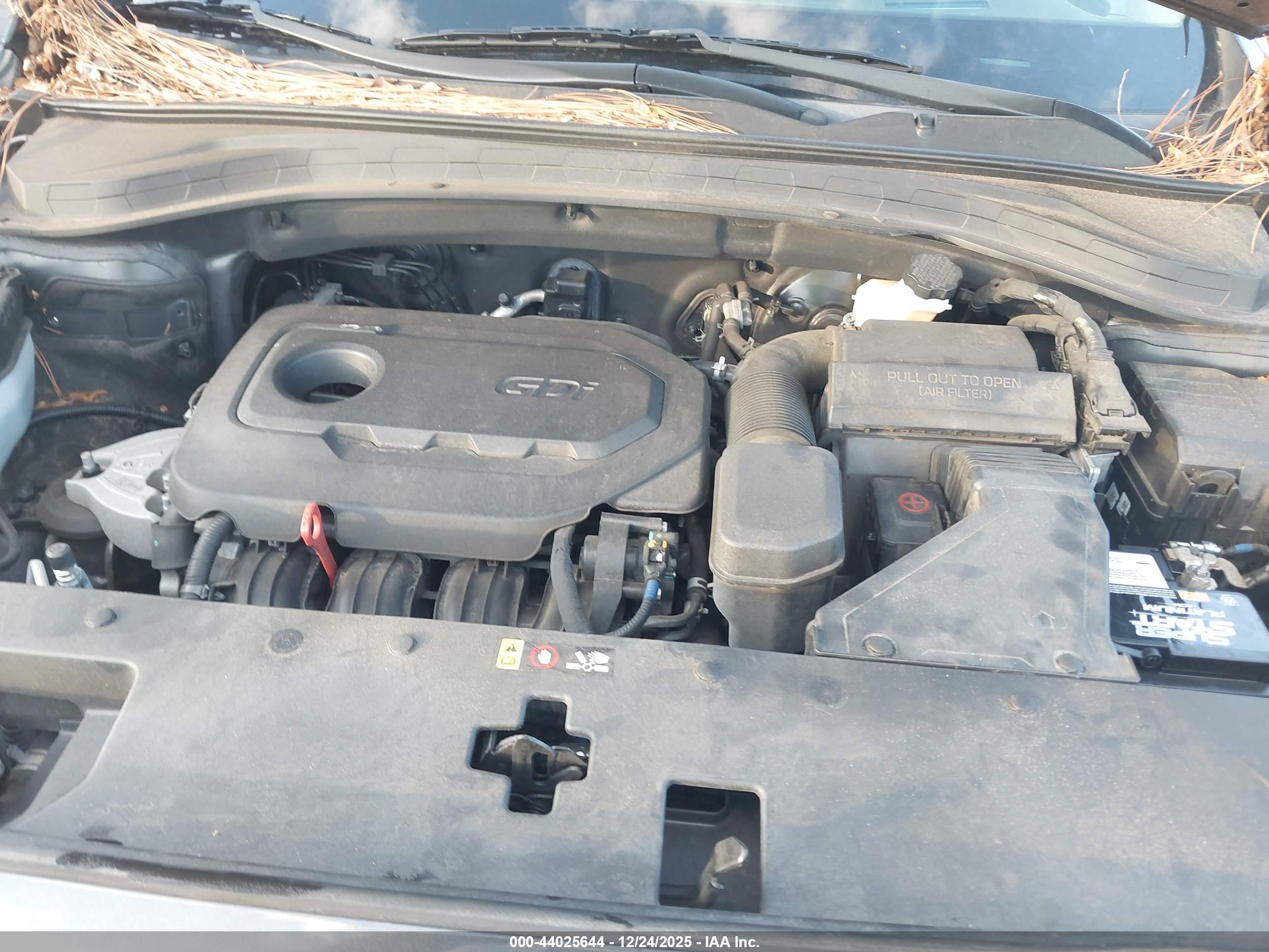 HYUNDAI SANTA image 10