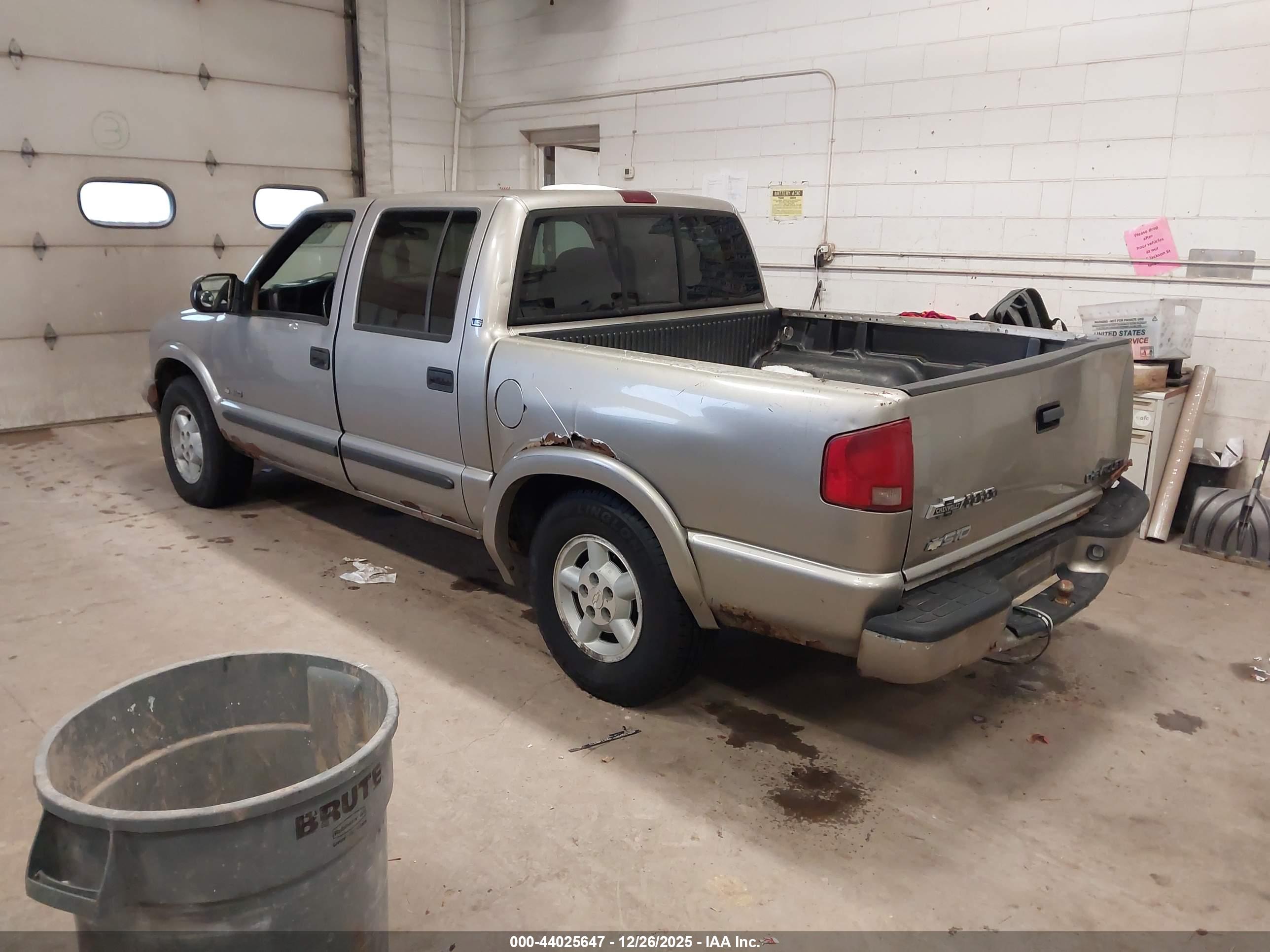 CHEVROLET S-10 image 3