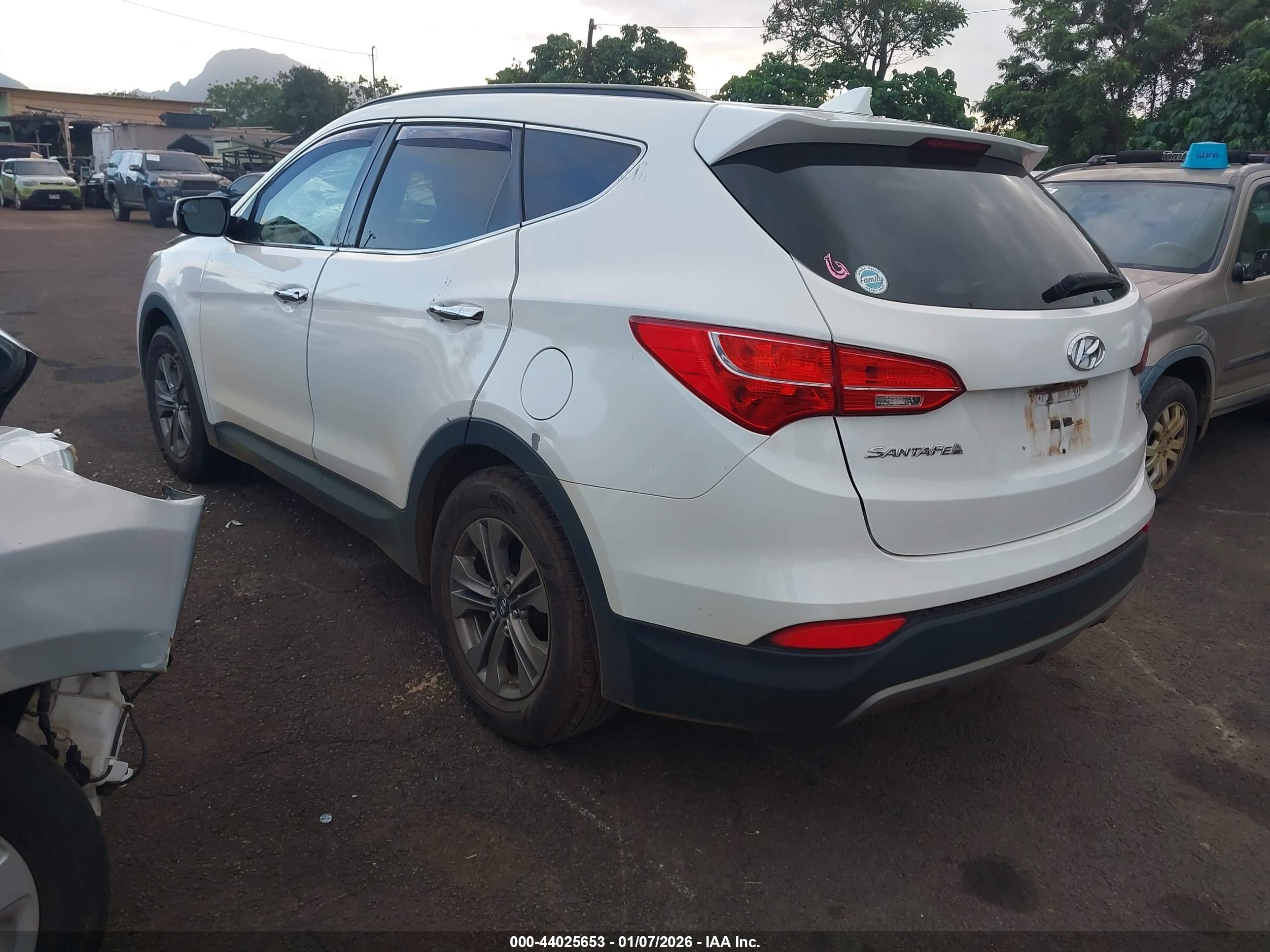 HYUNDAI SANTA image 3