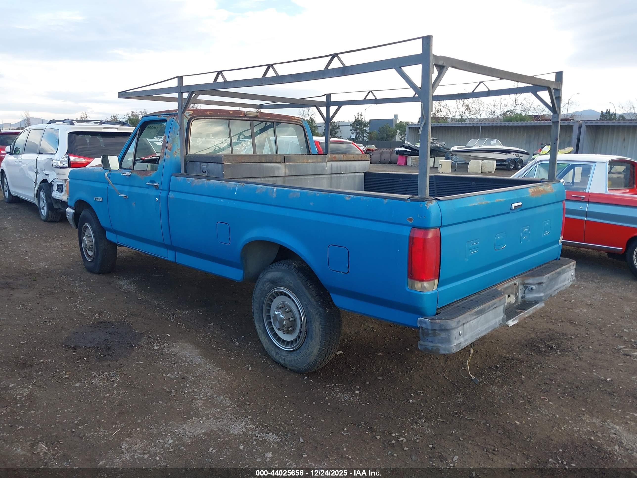 FORD F250 image 3
