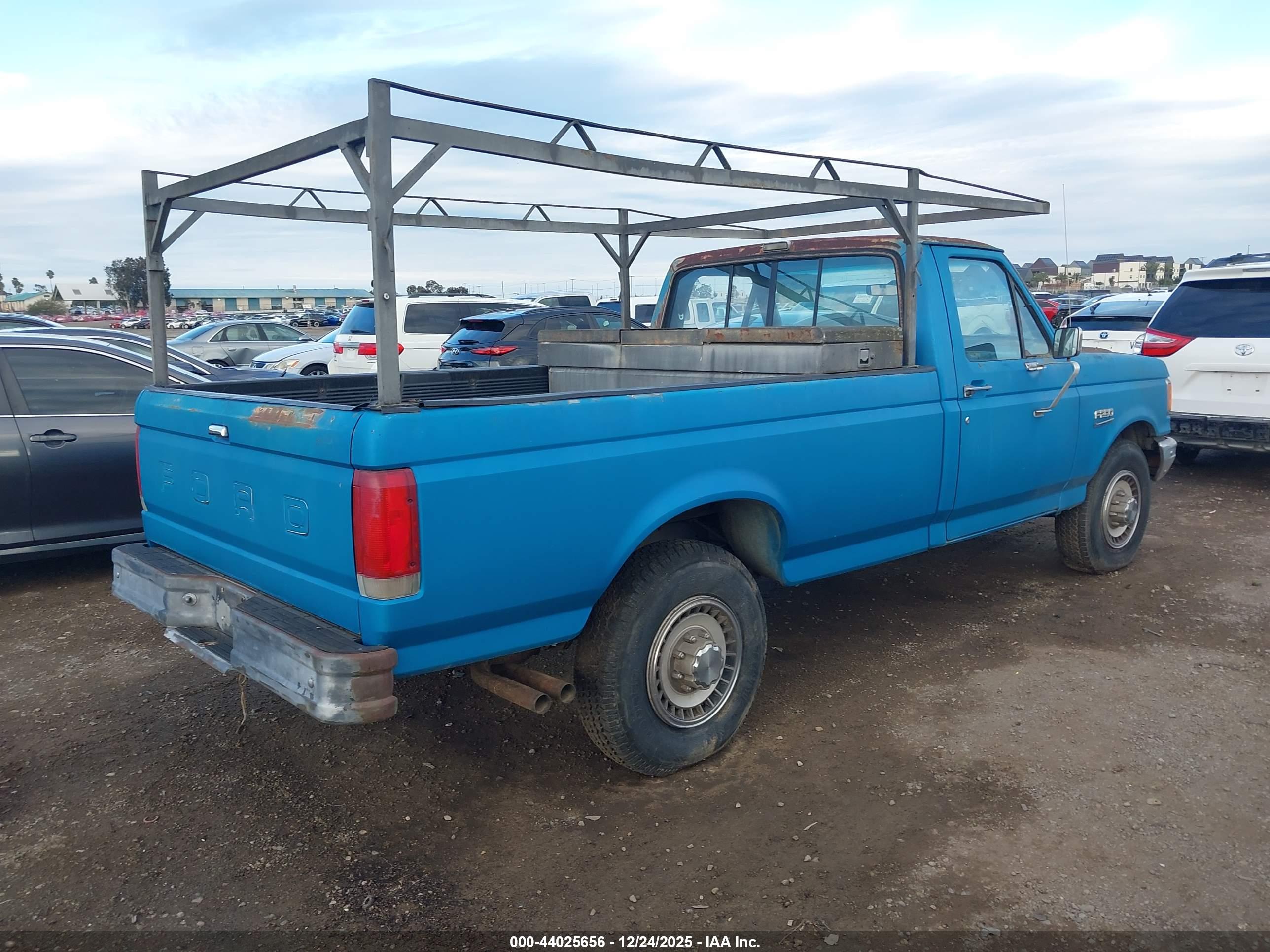 FORD F250 image 4