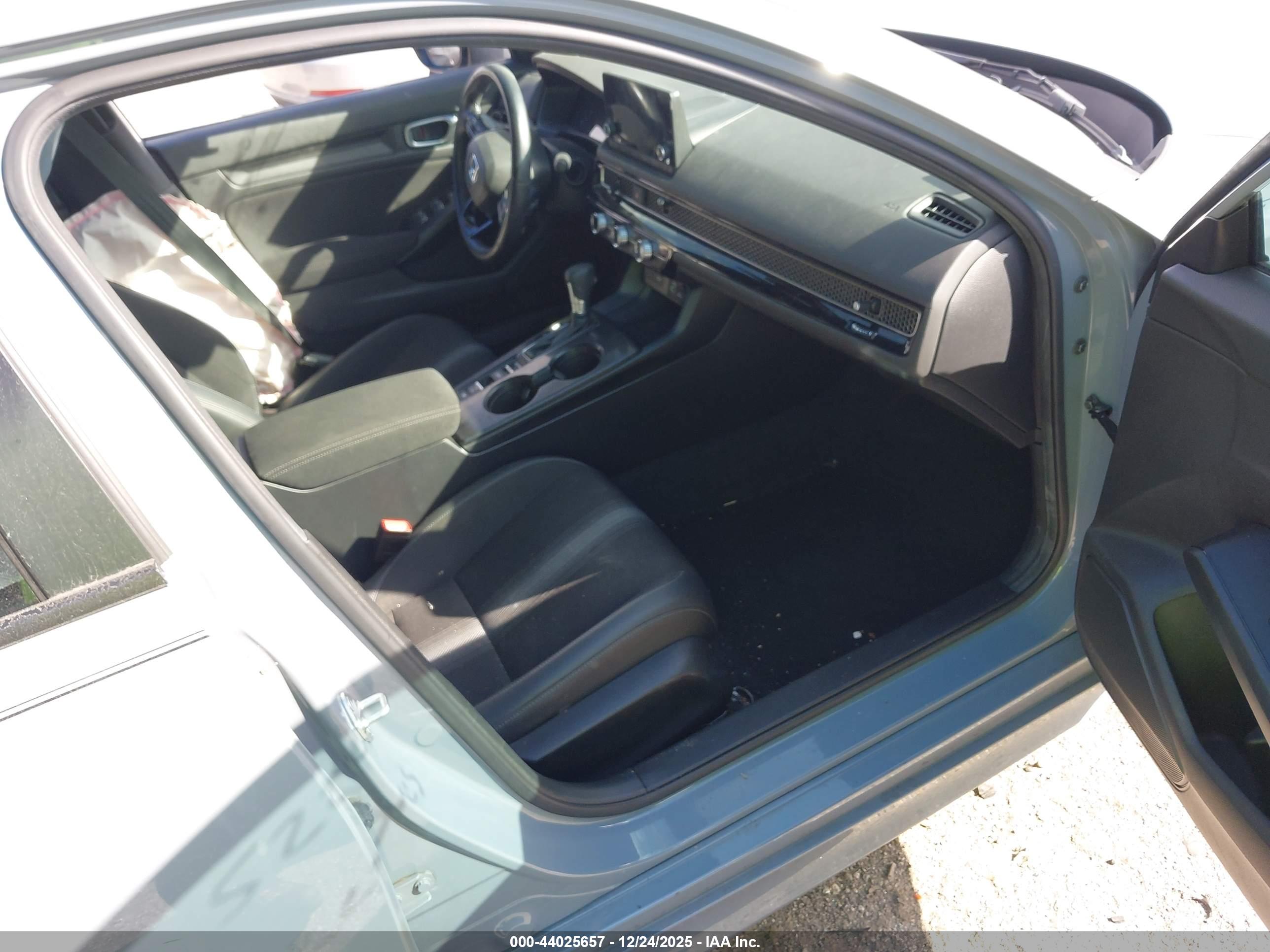 HONDA CIVIC image 5