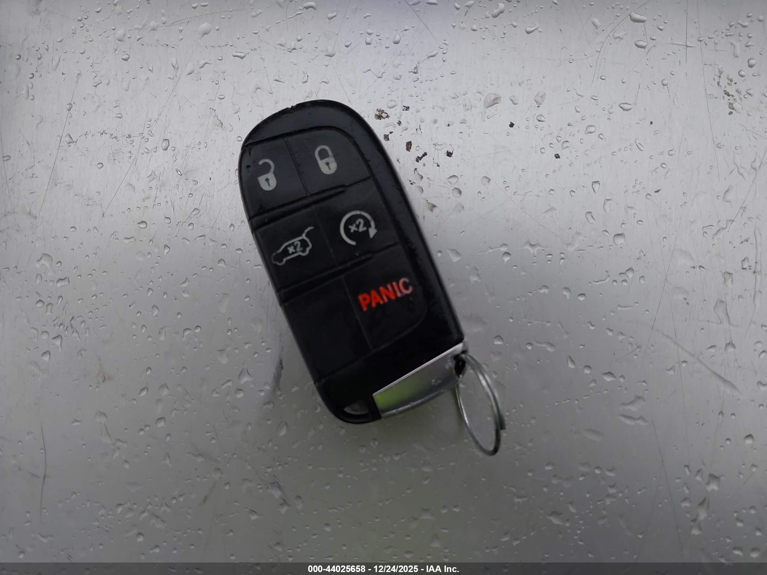 JEEP GRAND image 11