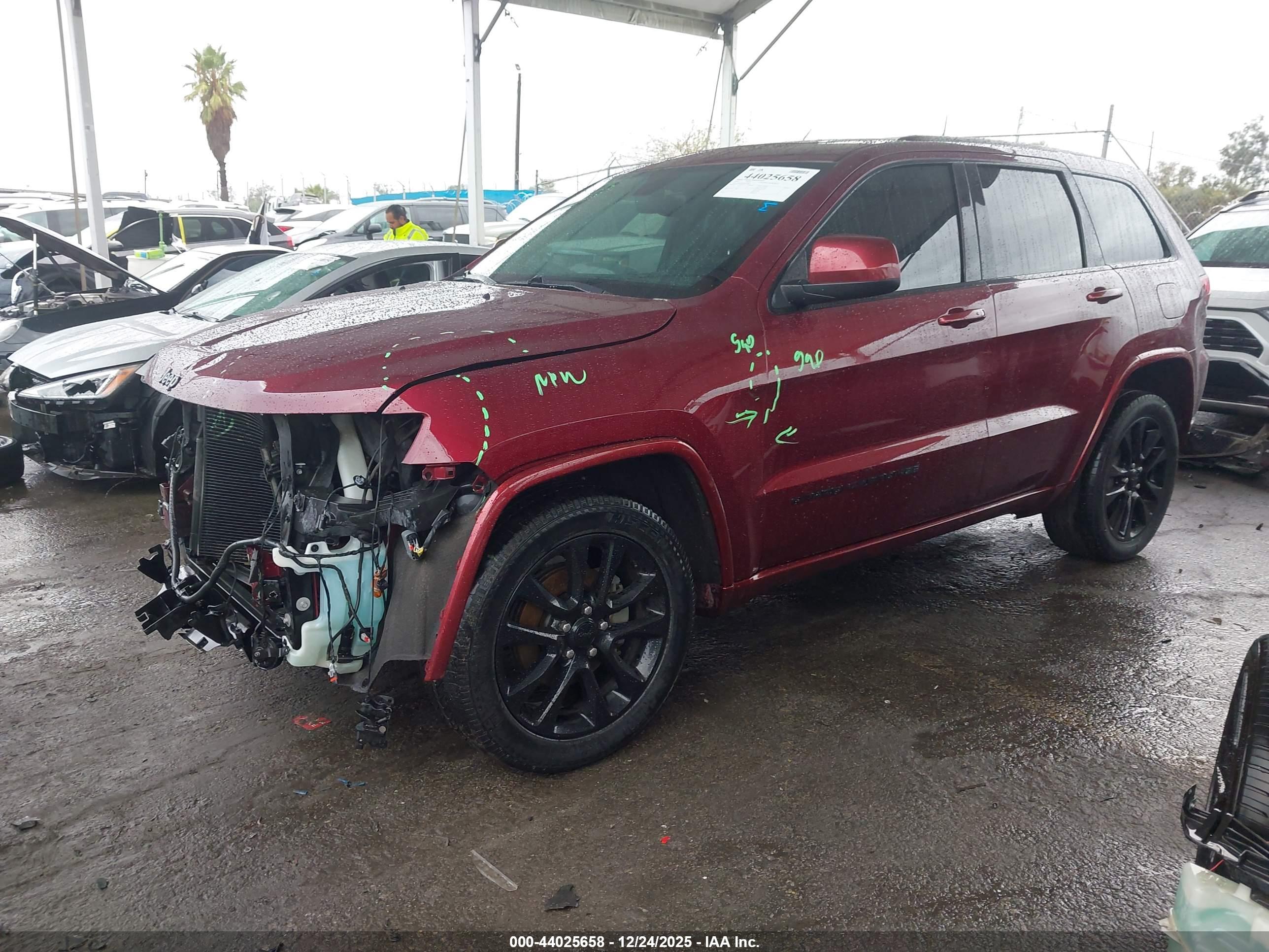 JEEP GRAND image 2