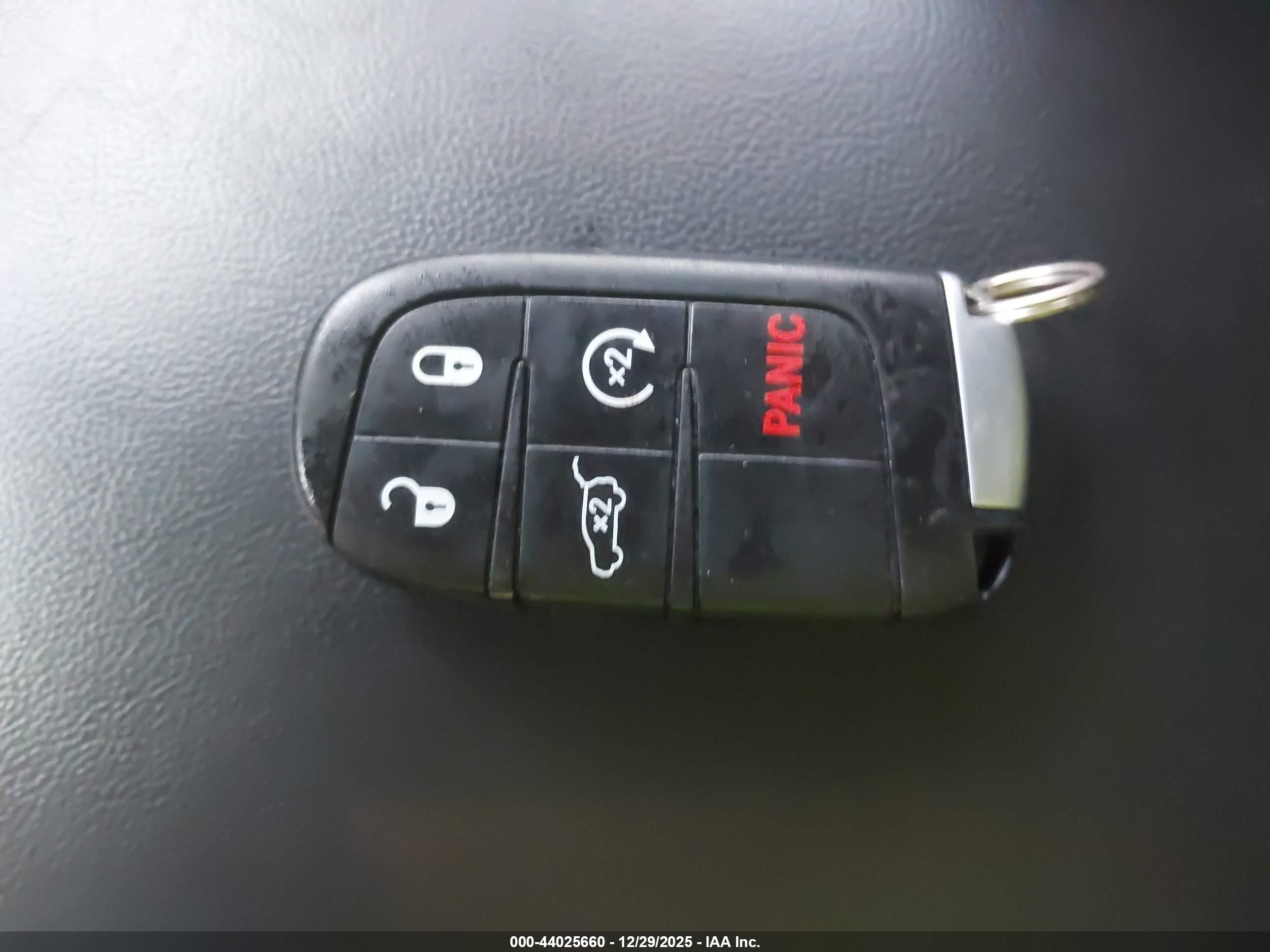 JEEP GRAND image 11
