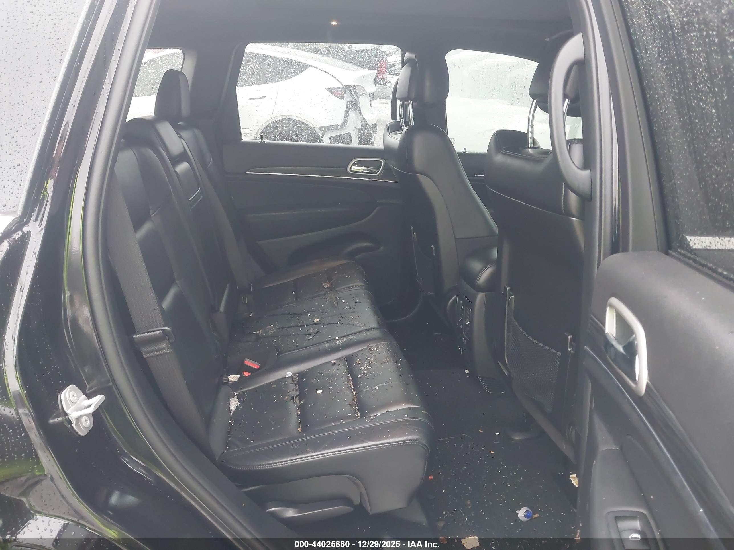 JEEP GRAND image 8