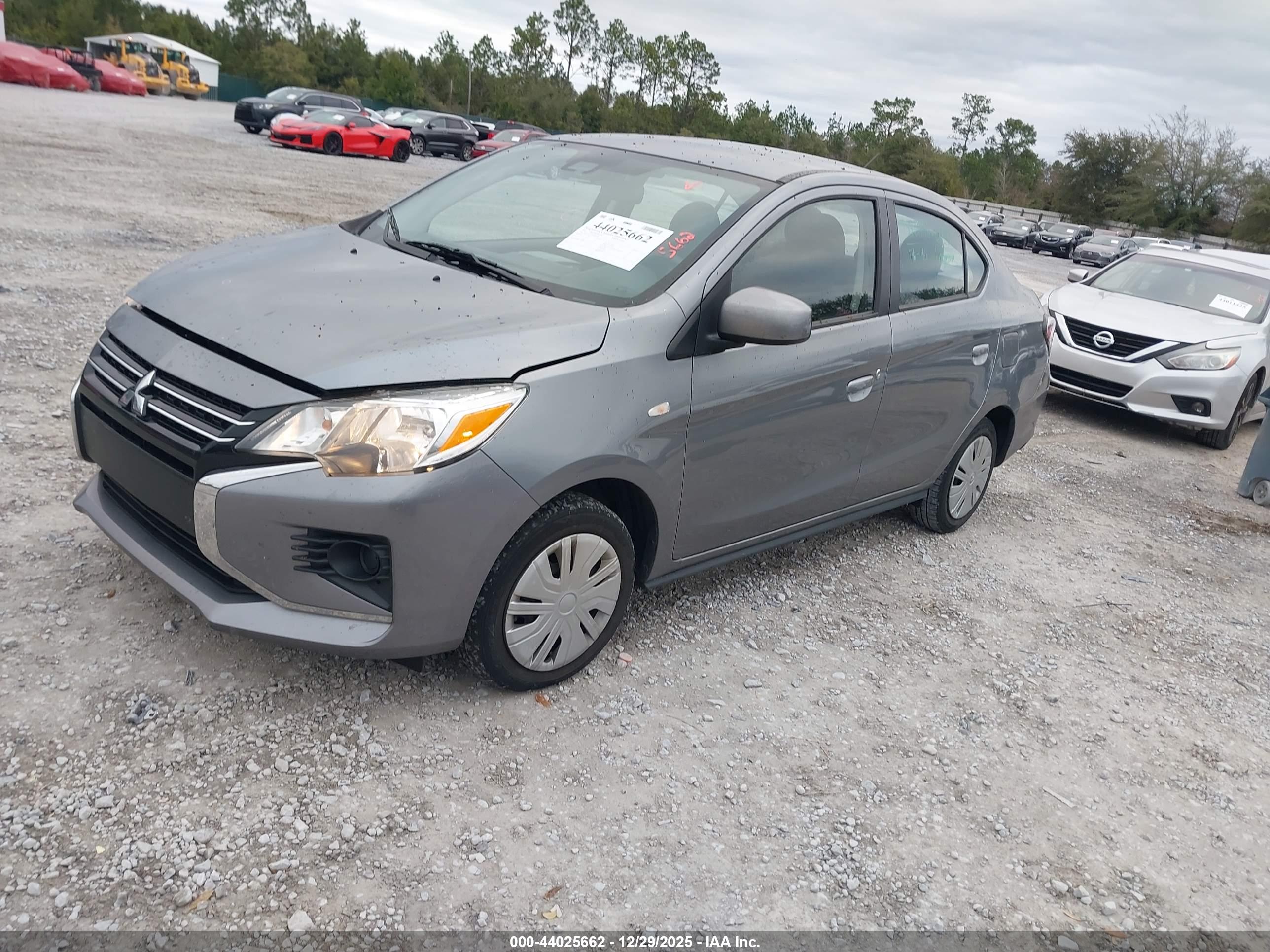 MITSUBISHI MIRAGE image 2