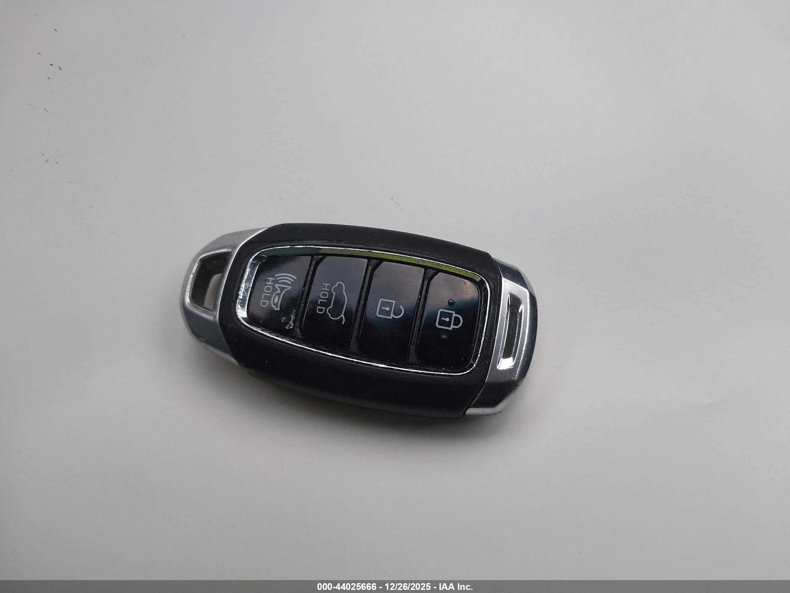 HYUNDAI KONA image 11