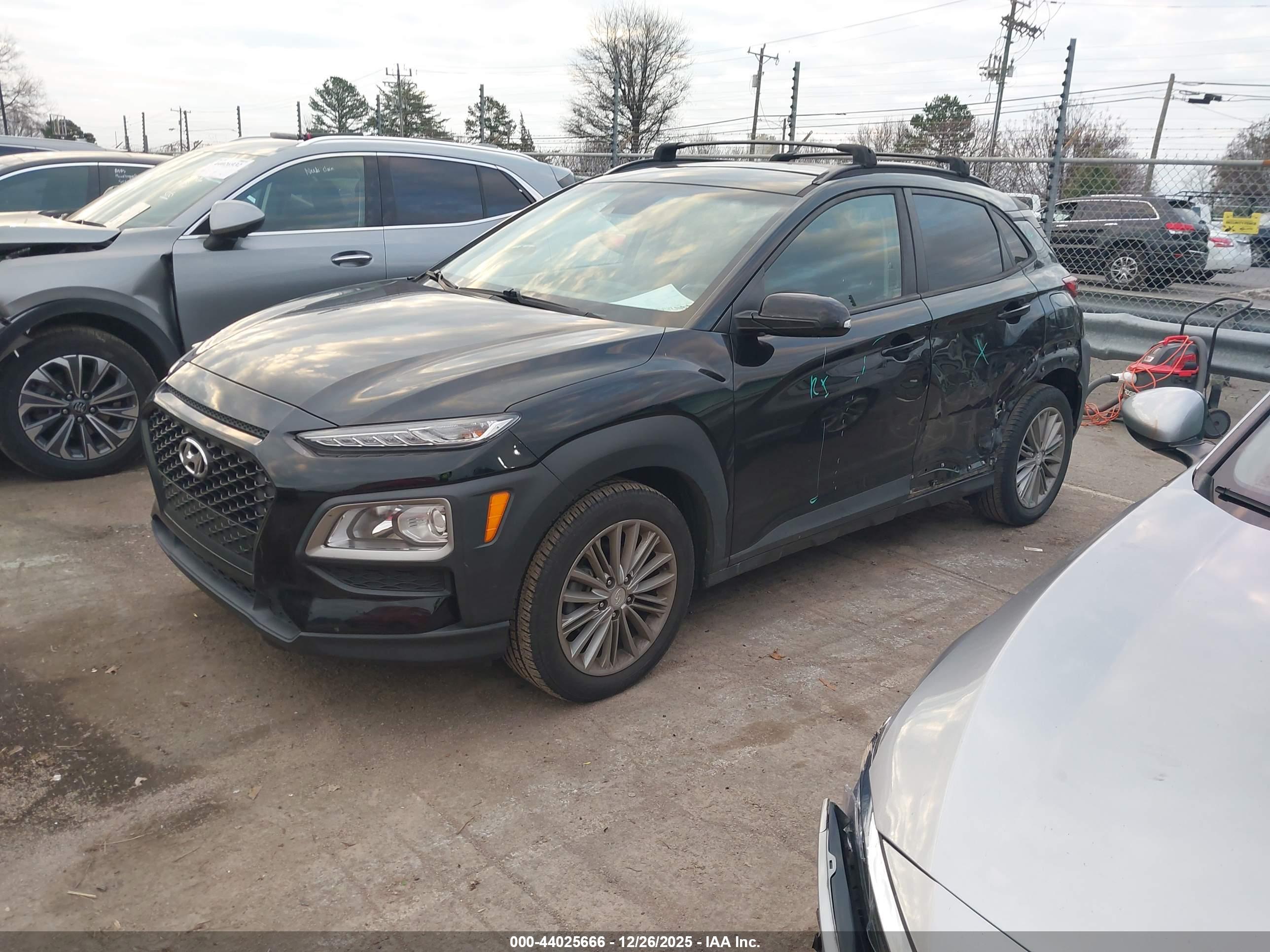 HYUNDAI KONA image 2