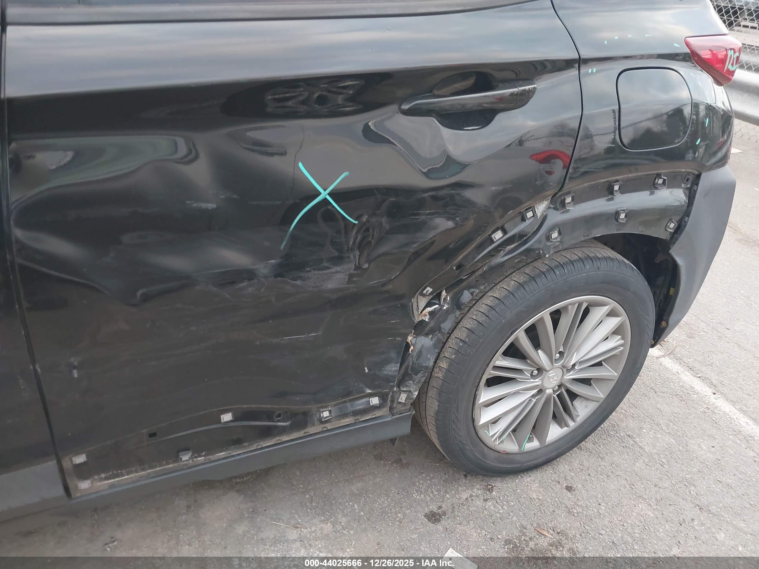 HYUNDAI KONA image 6