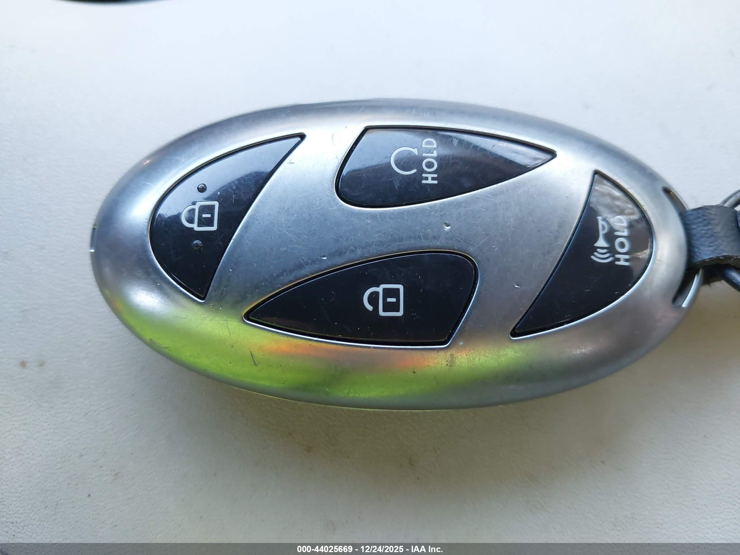 HYUNDAI SONATA image 11