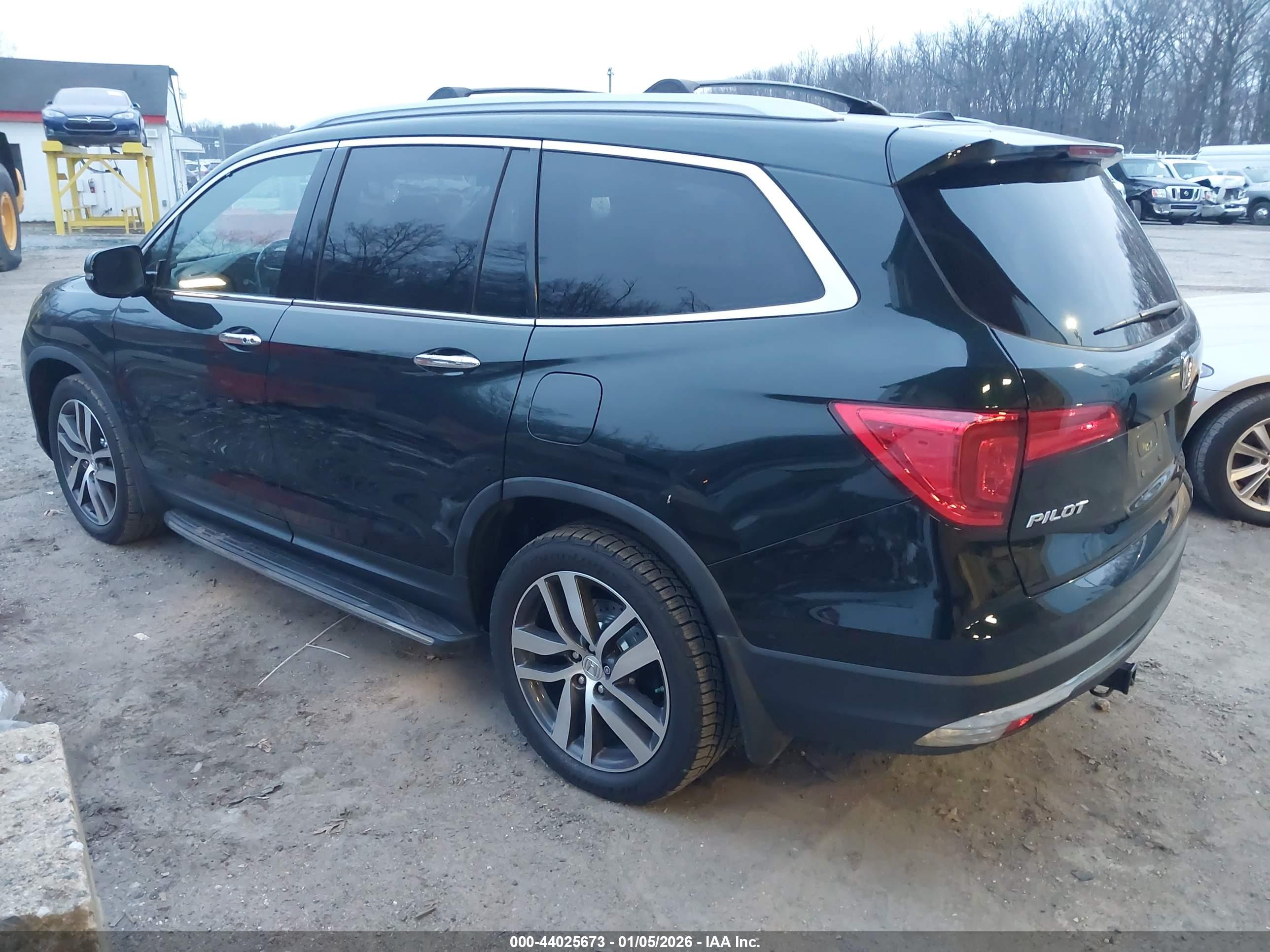 HONDA PILOT image 3