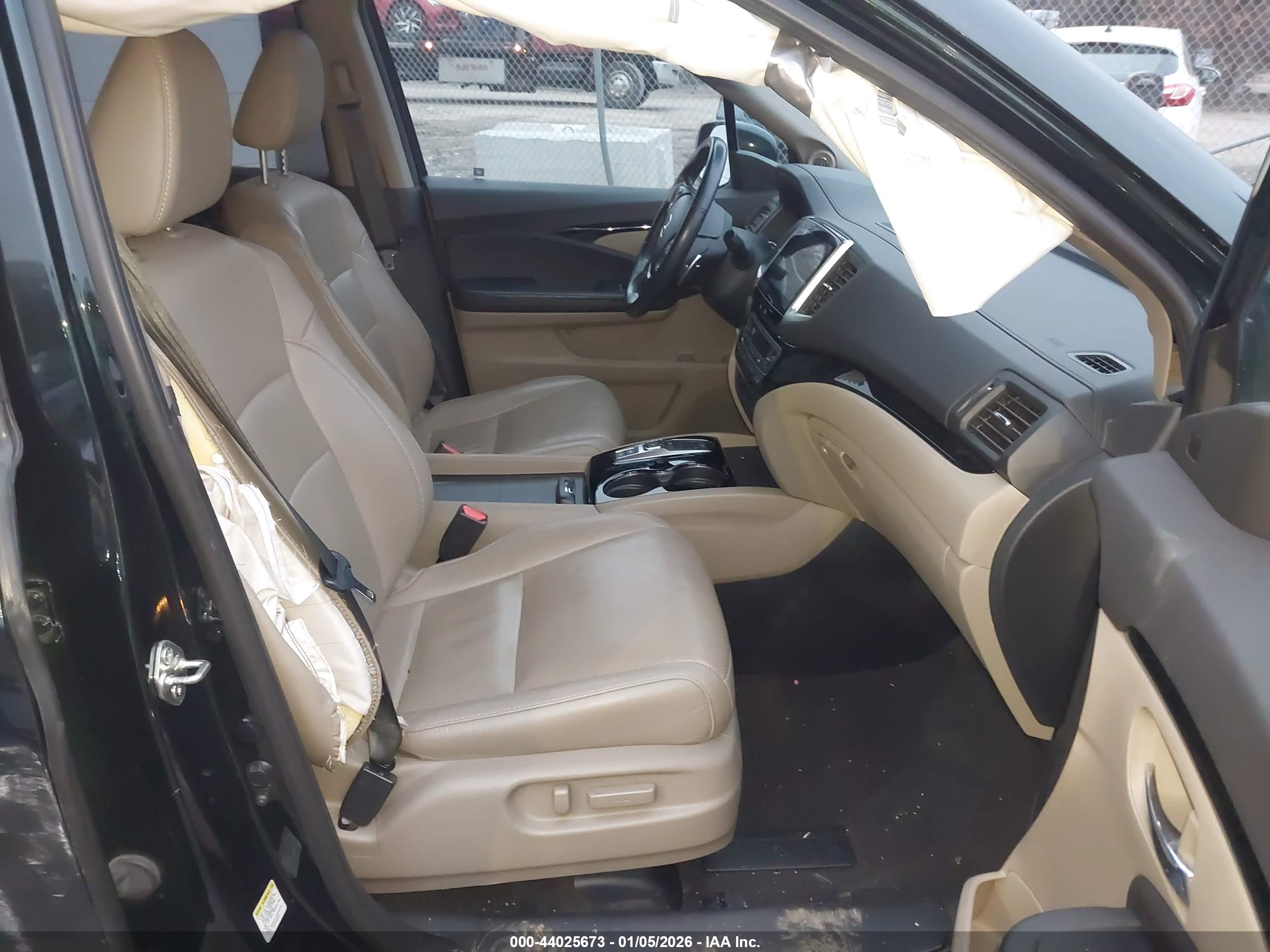 HONDA PILOT image 5