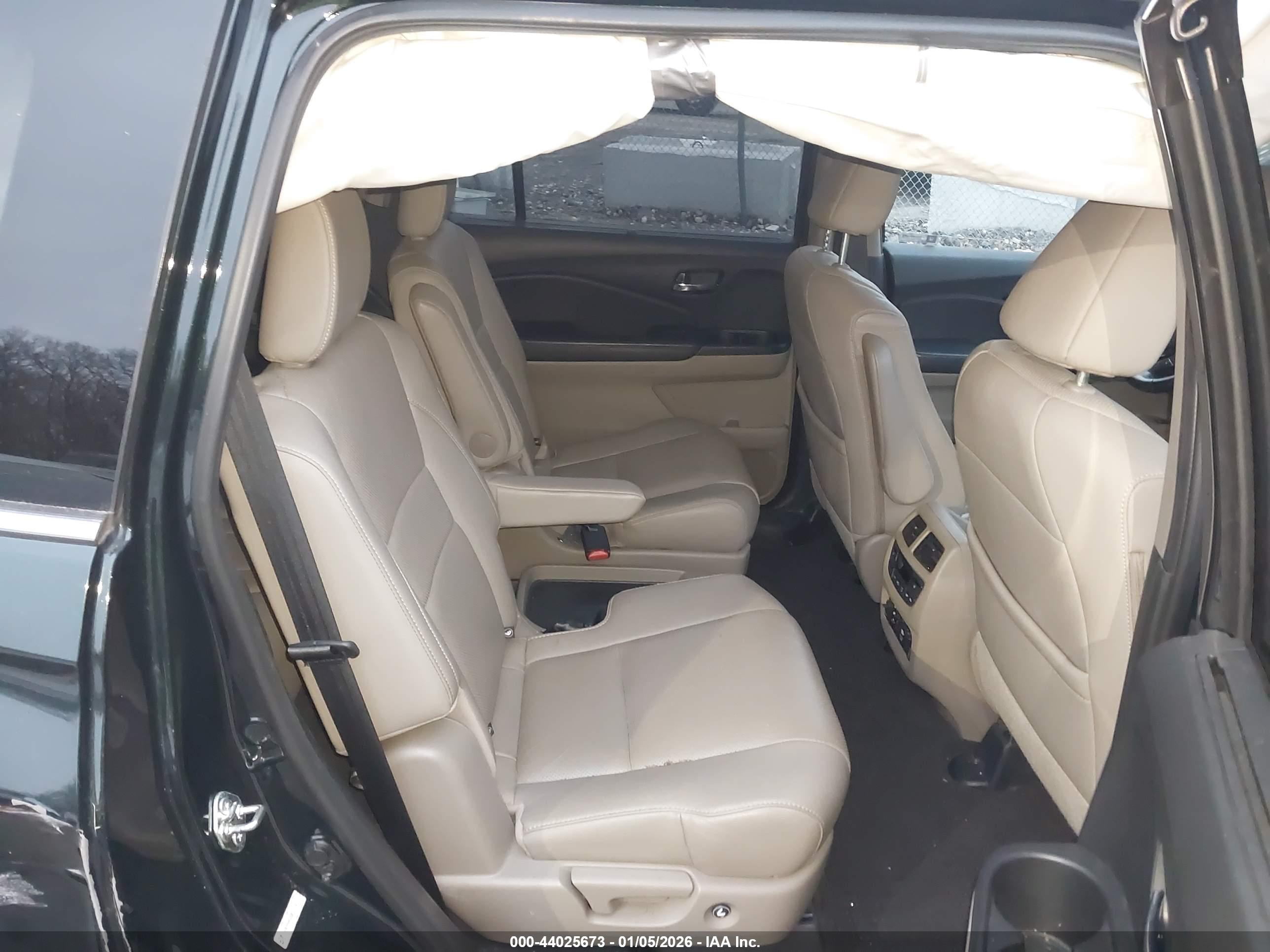 HONDA PILOT image 8