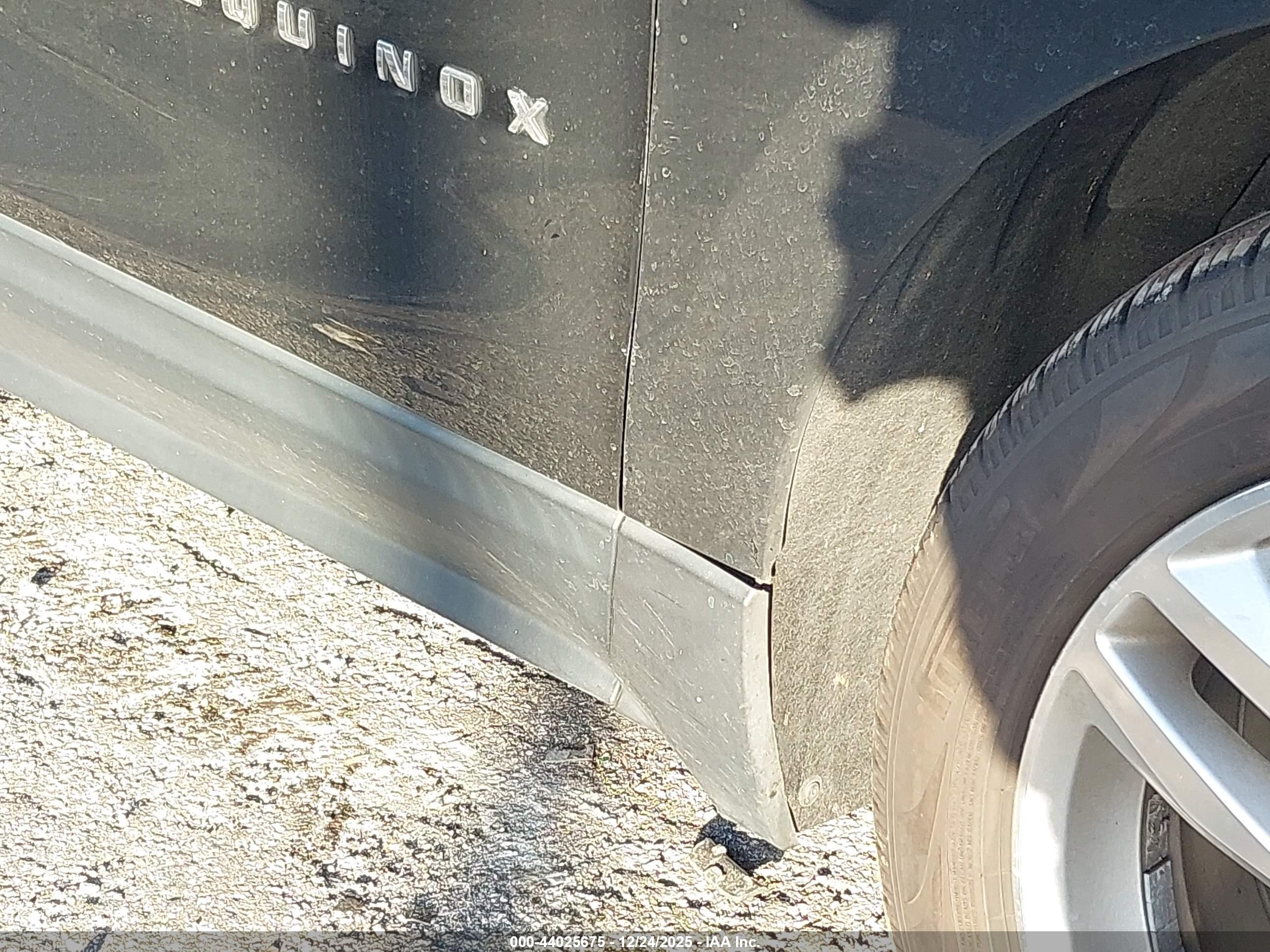 CHEVROLET EQUINOX image 6