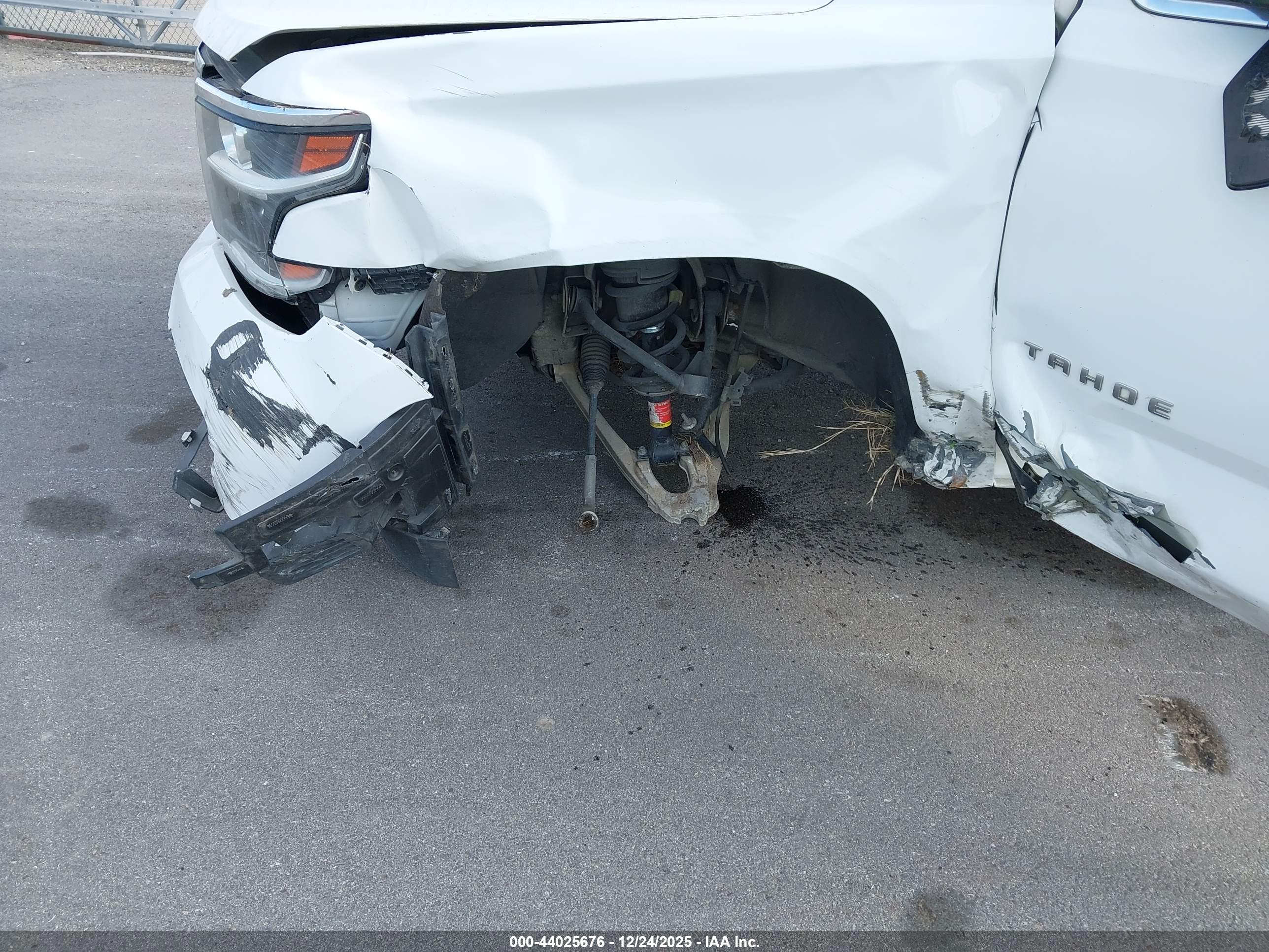 CHEVROLET TAHOE image 6