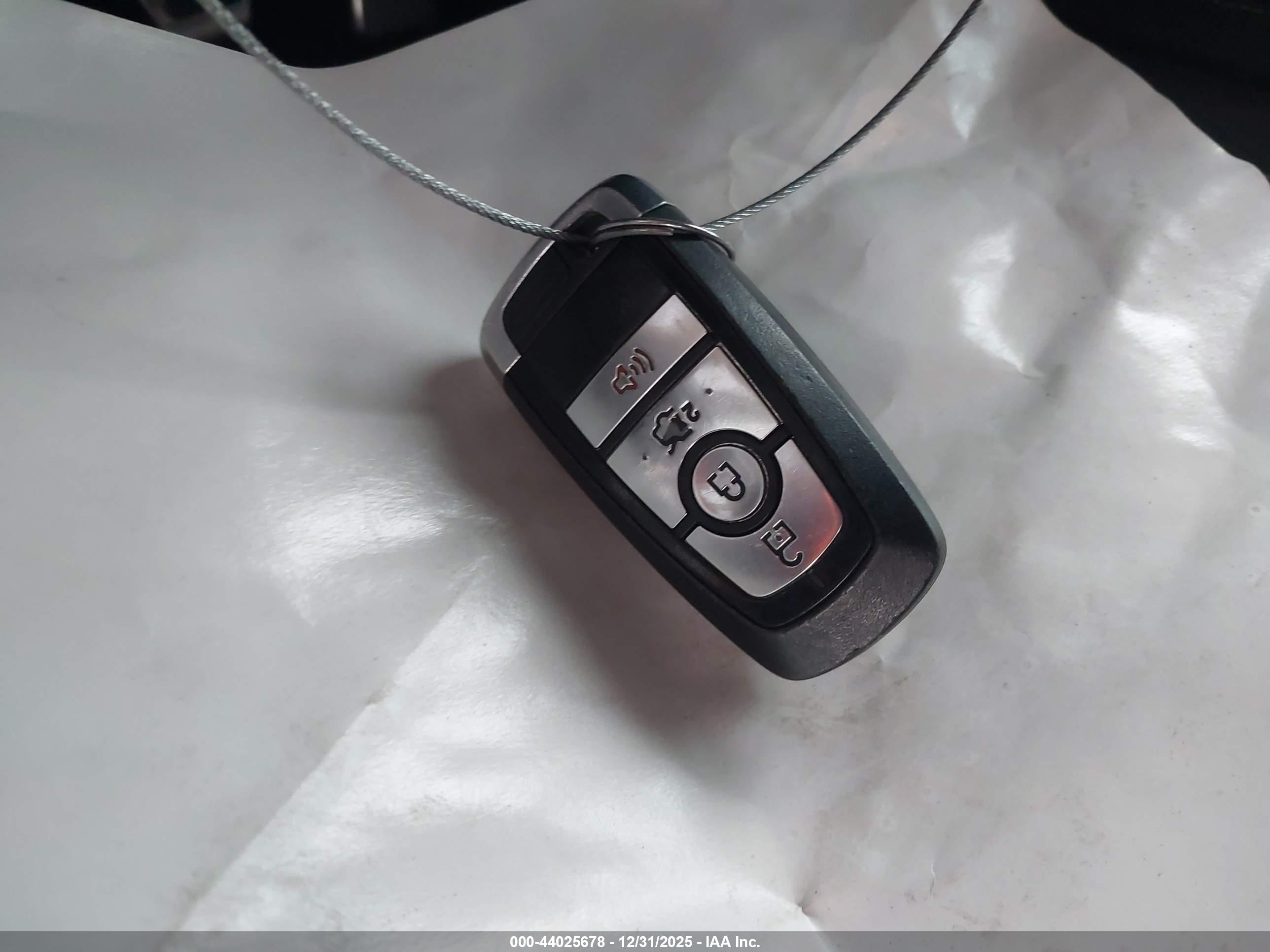 FORD MUSTANG image 11