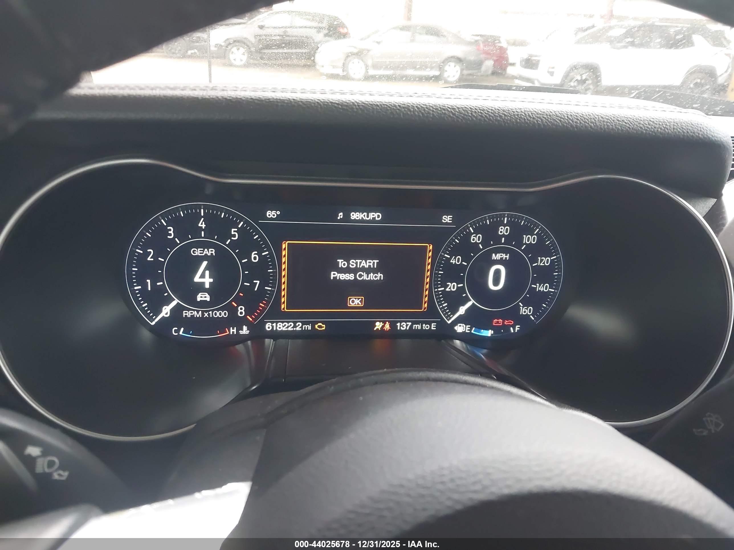 FORD MUSTANG image 7