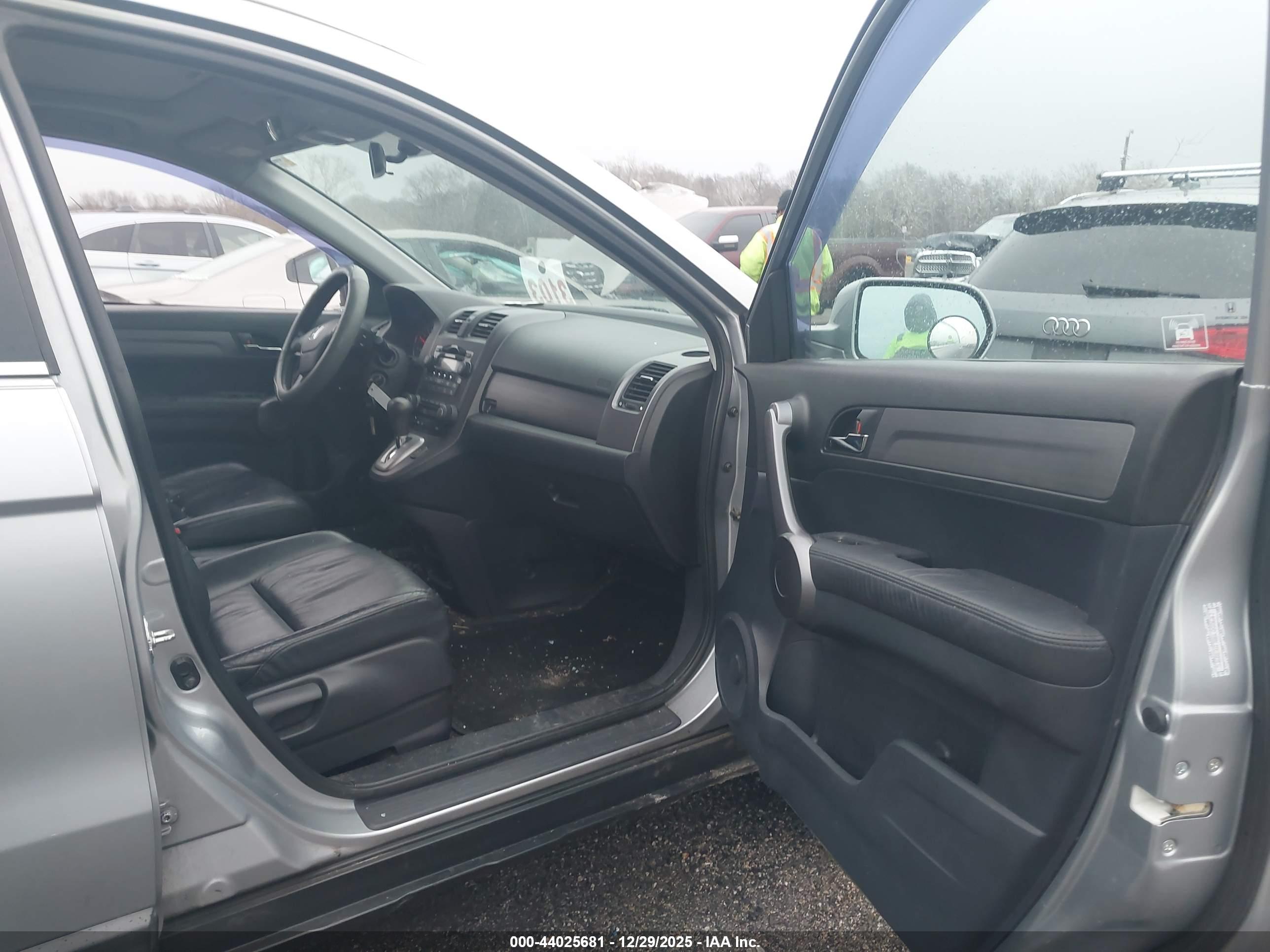 HONDA CR-V image 5