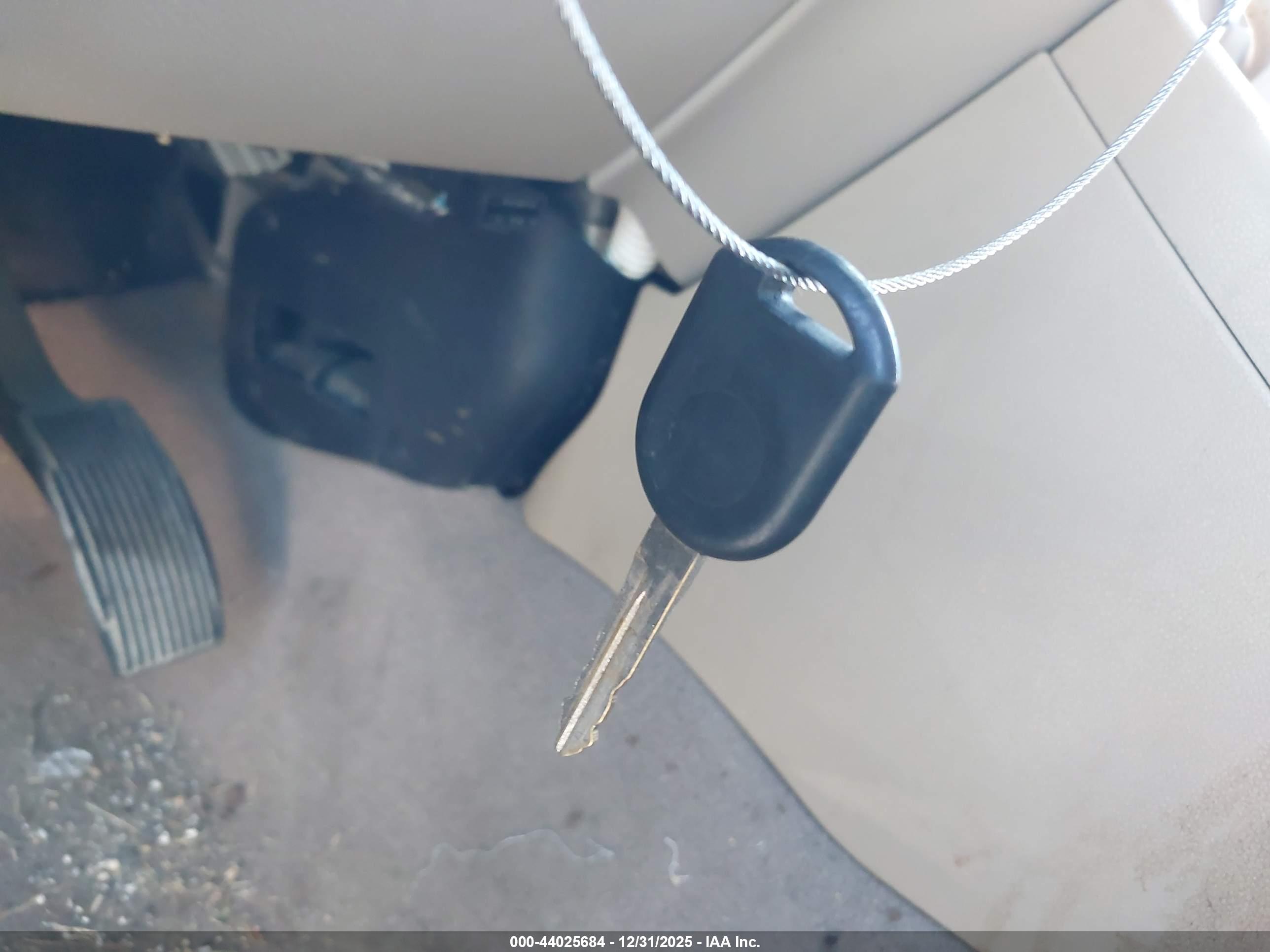 FORD EXPEDITION image 11