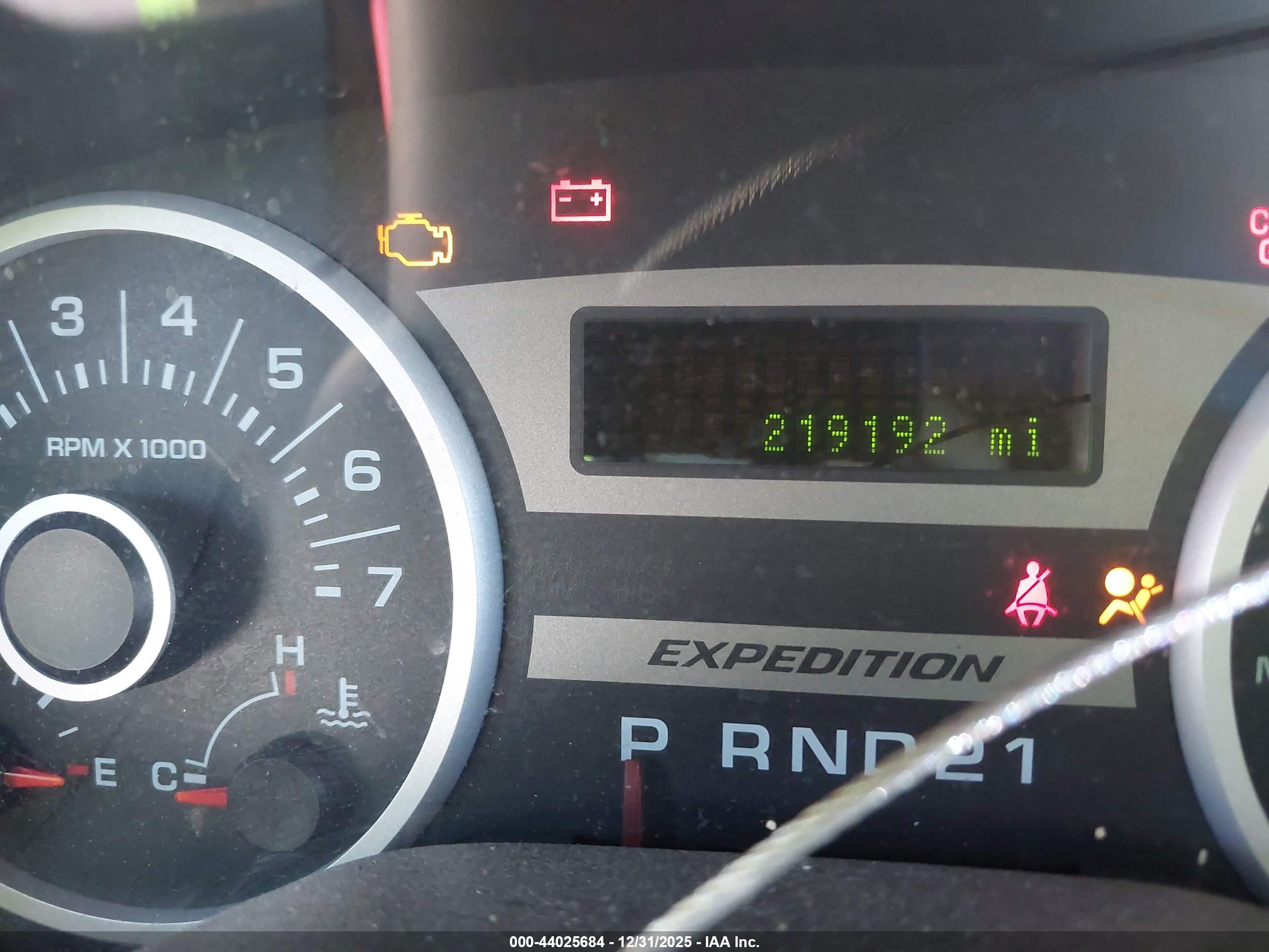 FORD EXPEDITION image 7