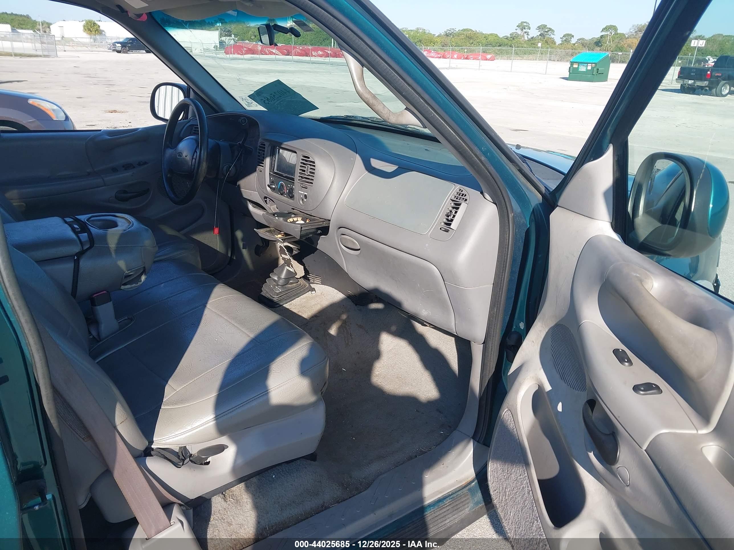 FORD F-150 image 5