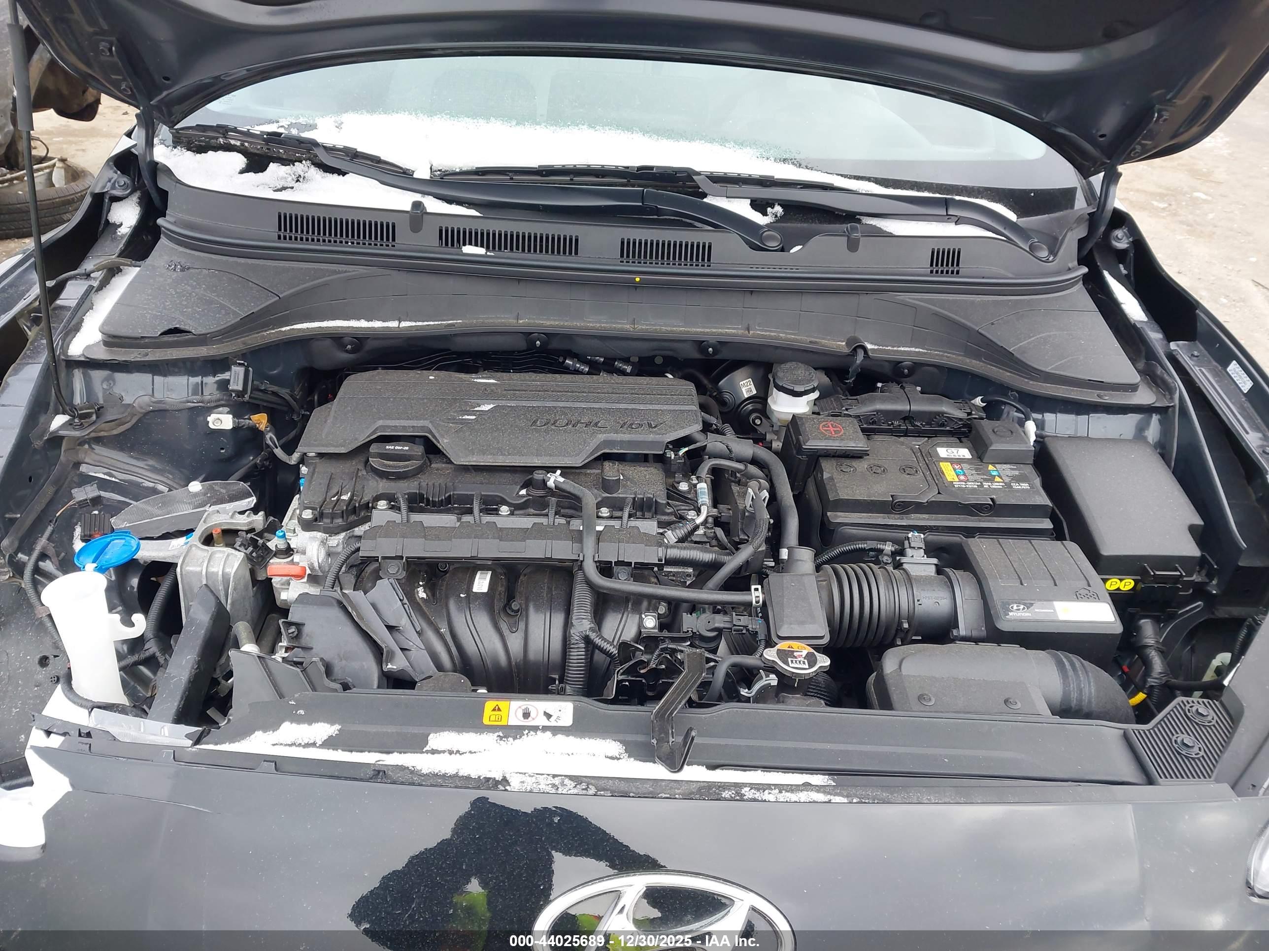 HYUNDAI KONA image 10