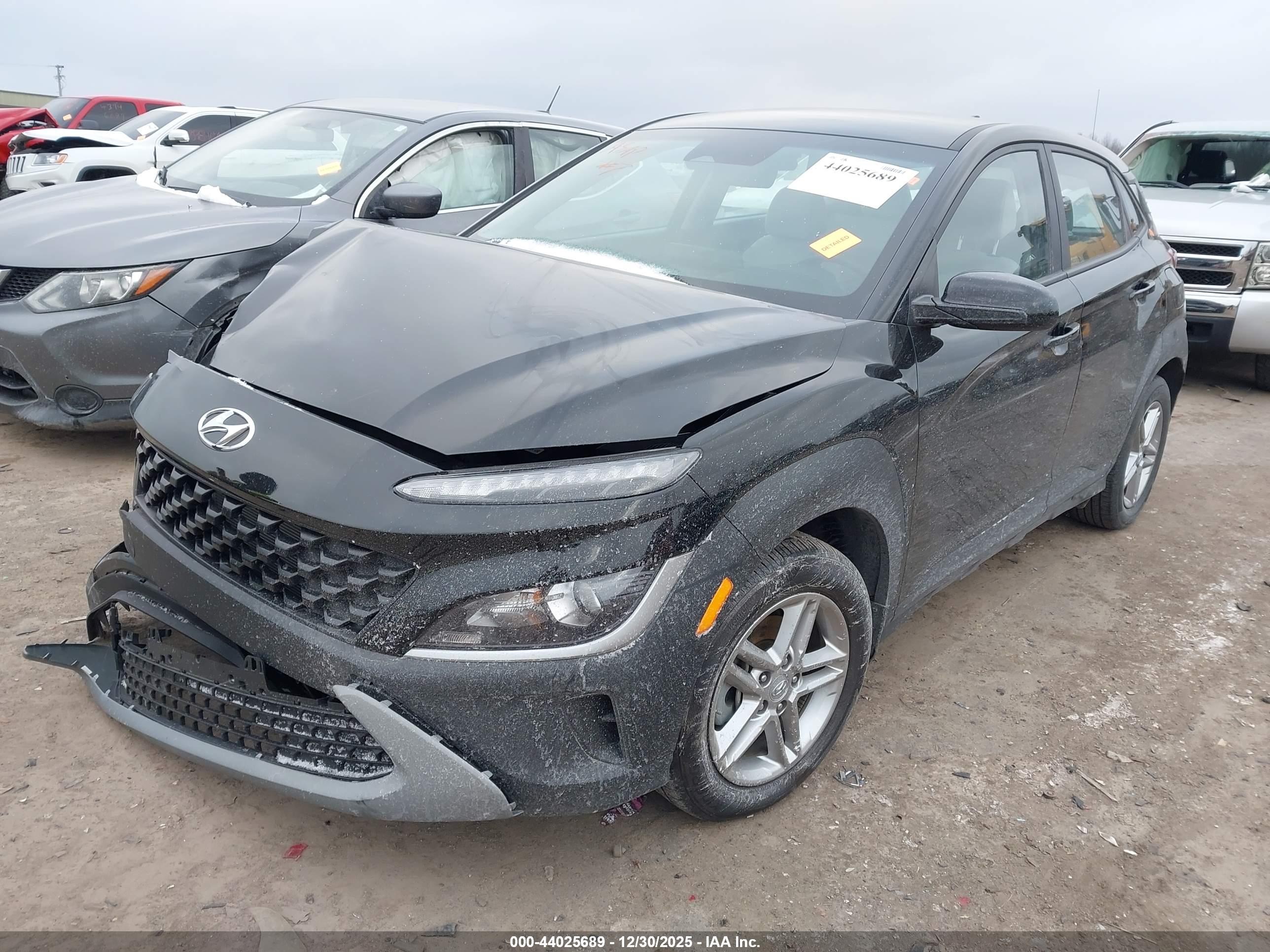 HYUNDAI KONA image 2