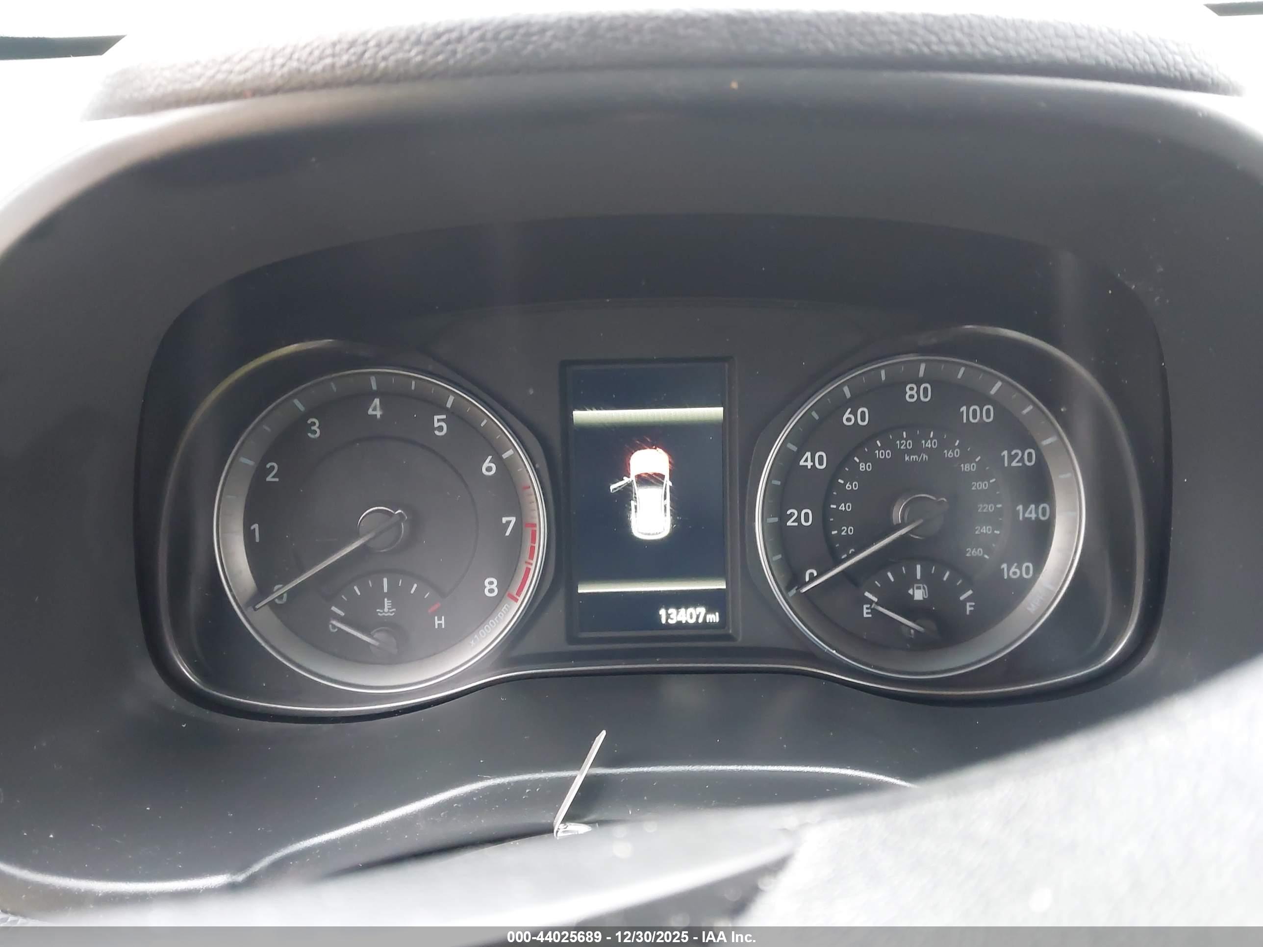 HYUNDAI KONA image 7