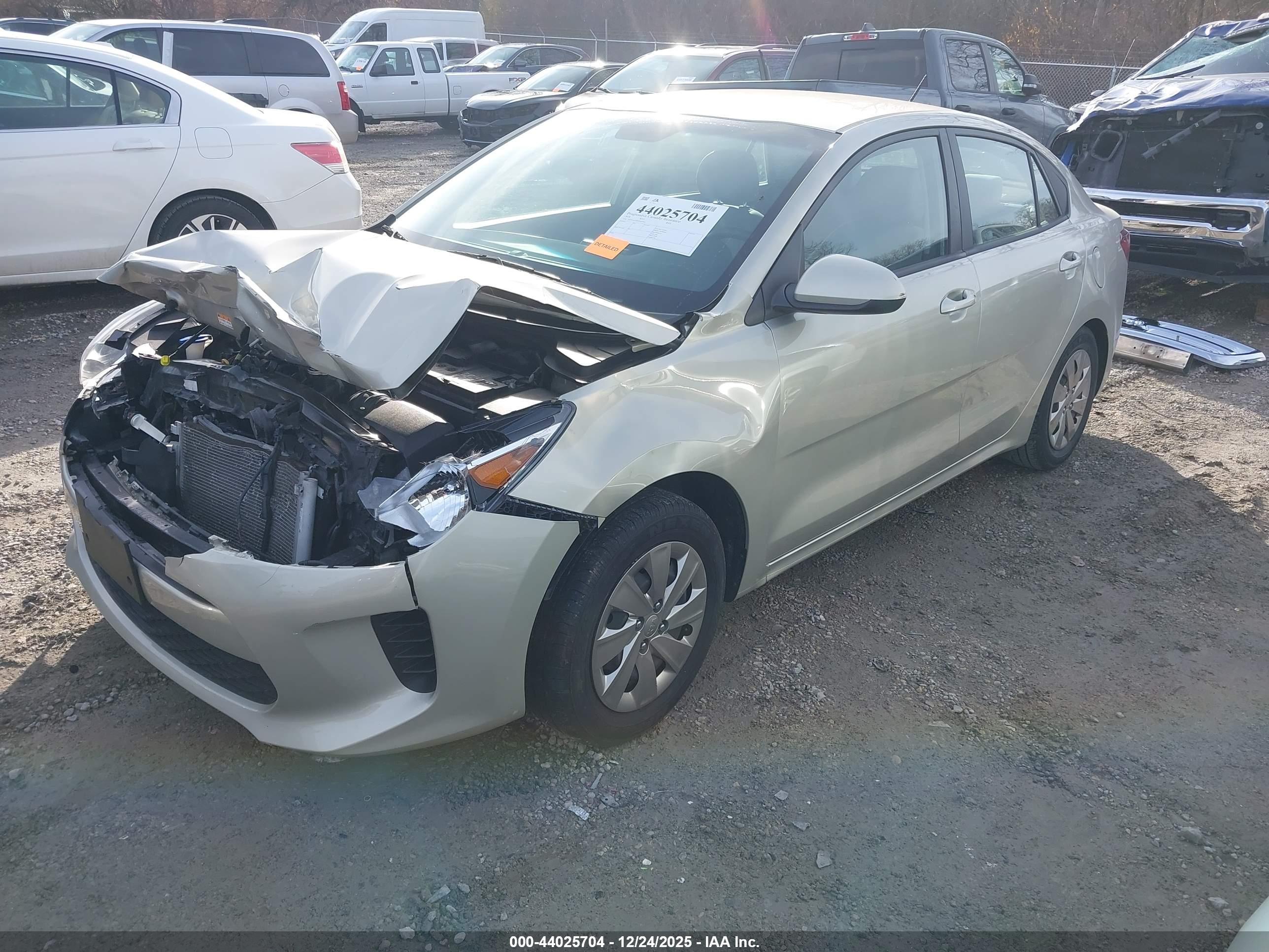 KIA RIO image 2