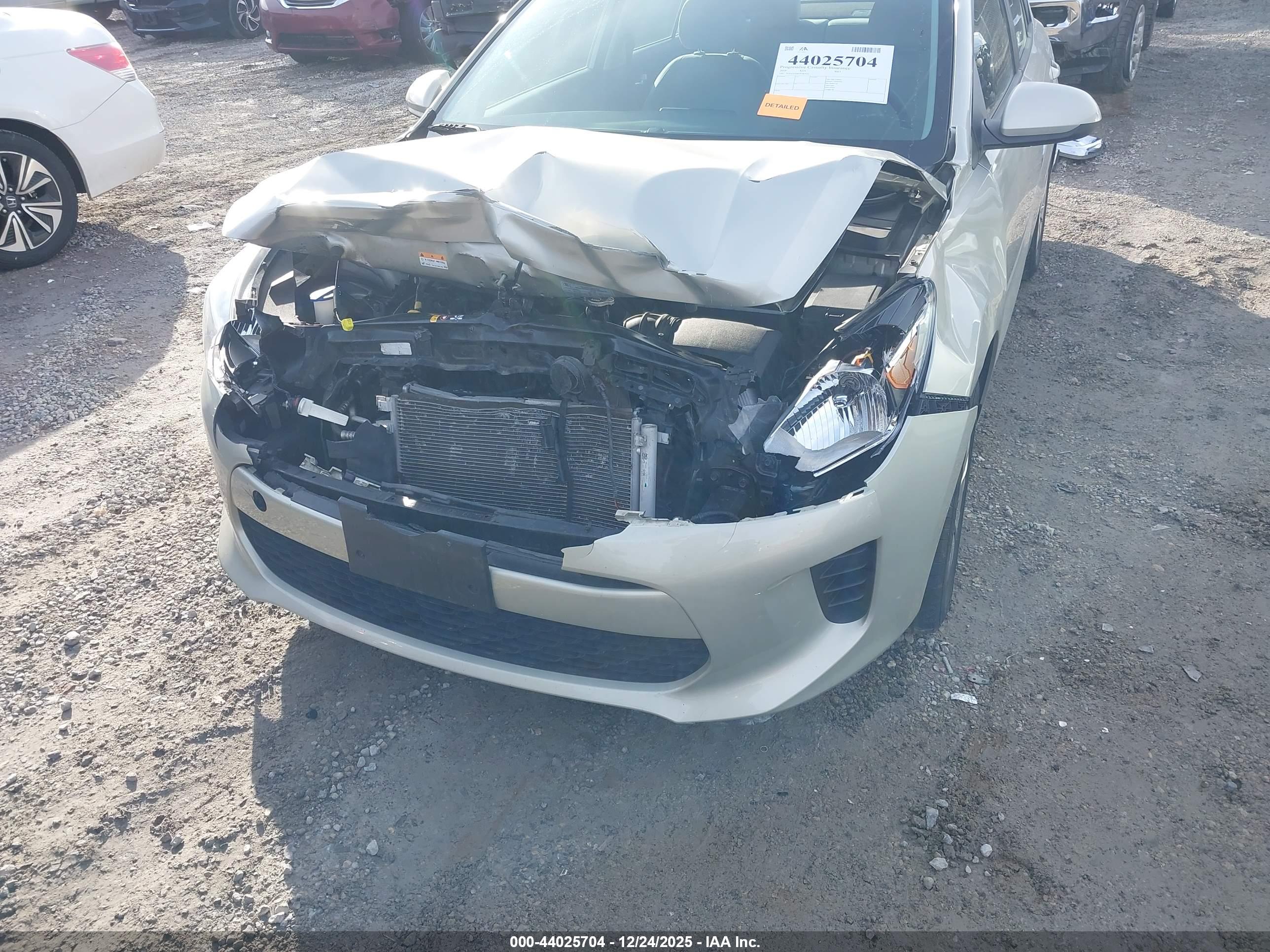 KIA RIO image 6