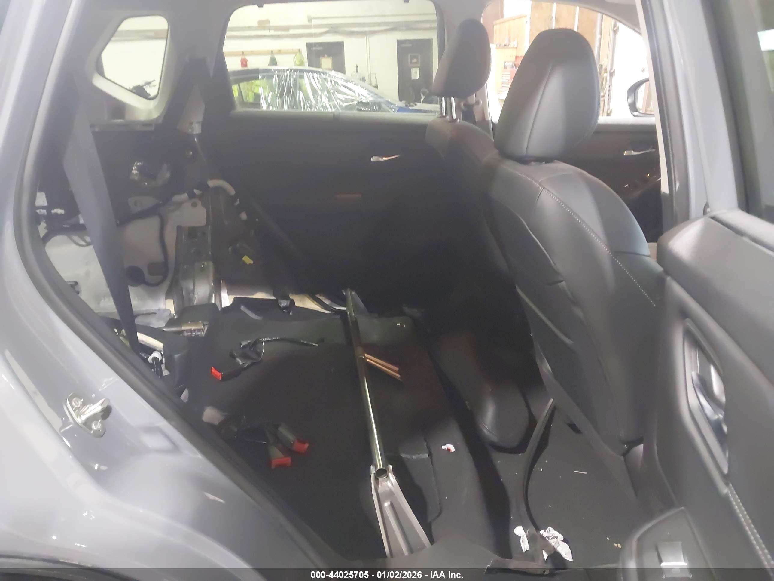 NISSAN ROGUE image 8