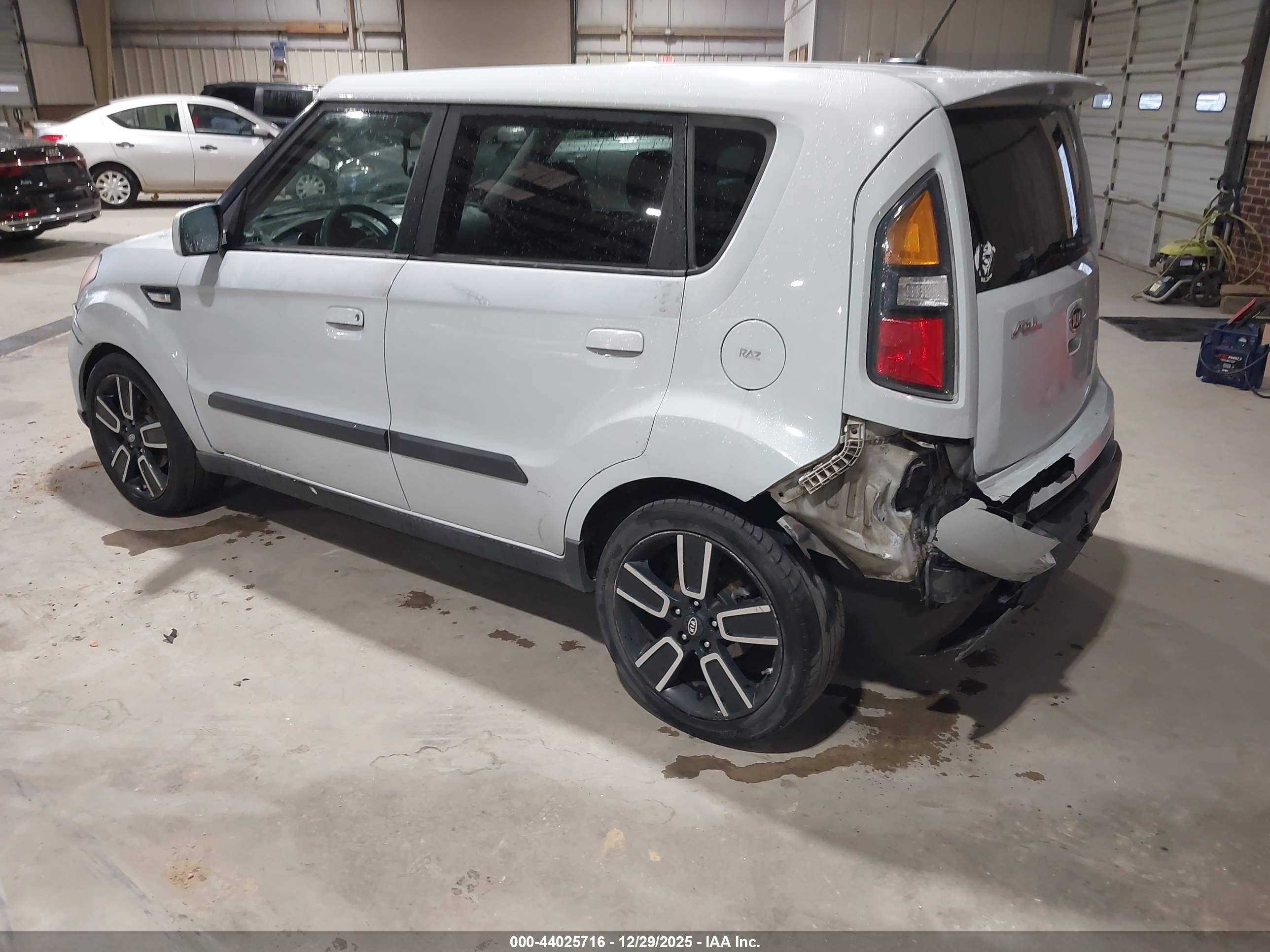 KIA SOUL image 3