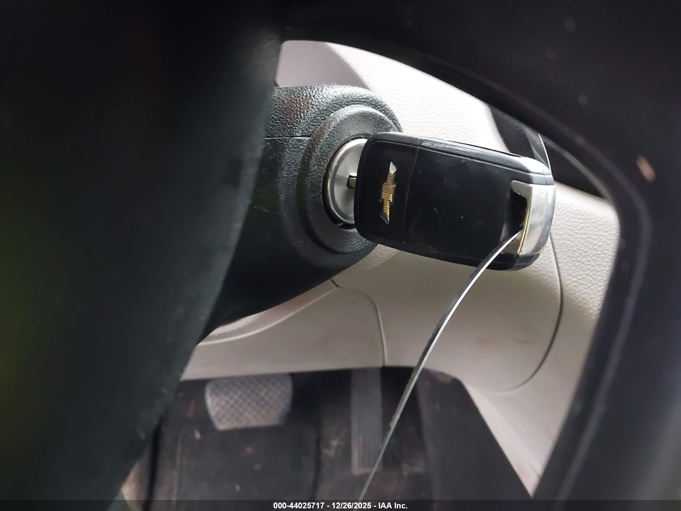CHEVROLET EQUINOX image 11