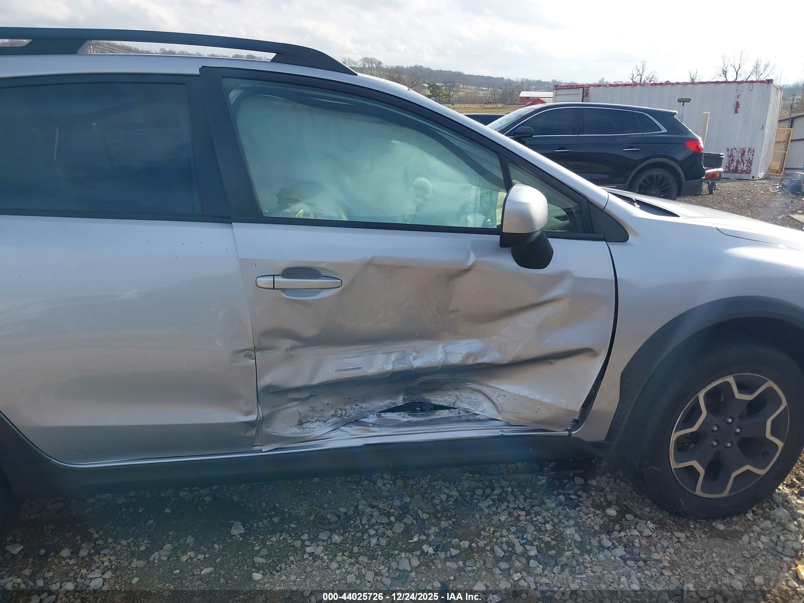 SUBARU XV image 6