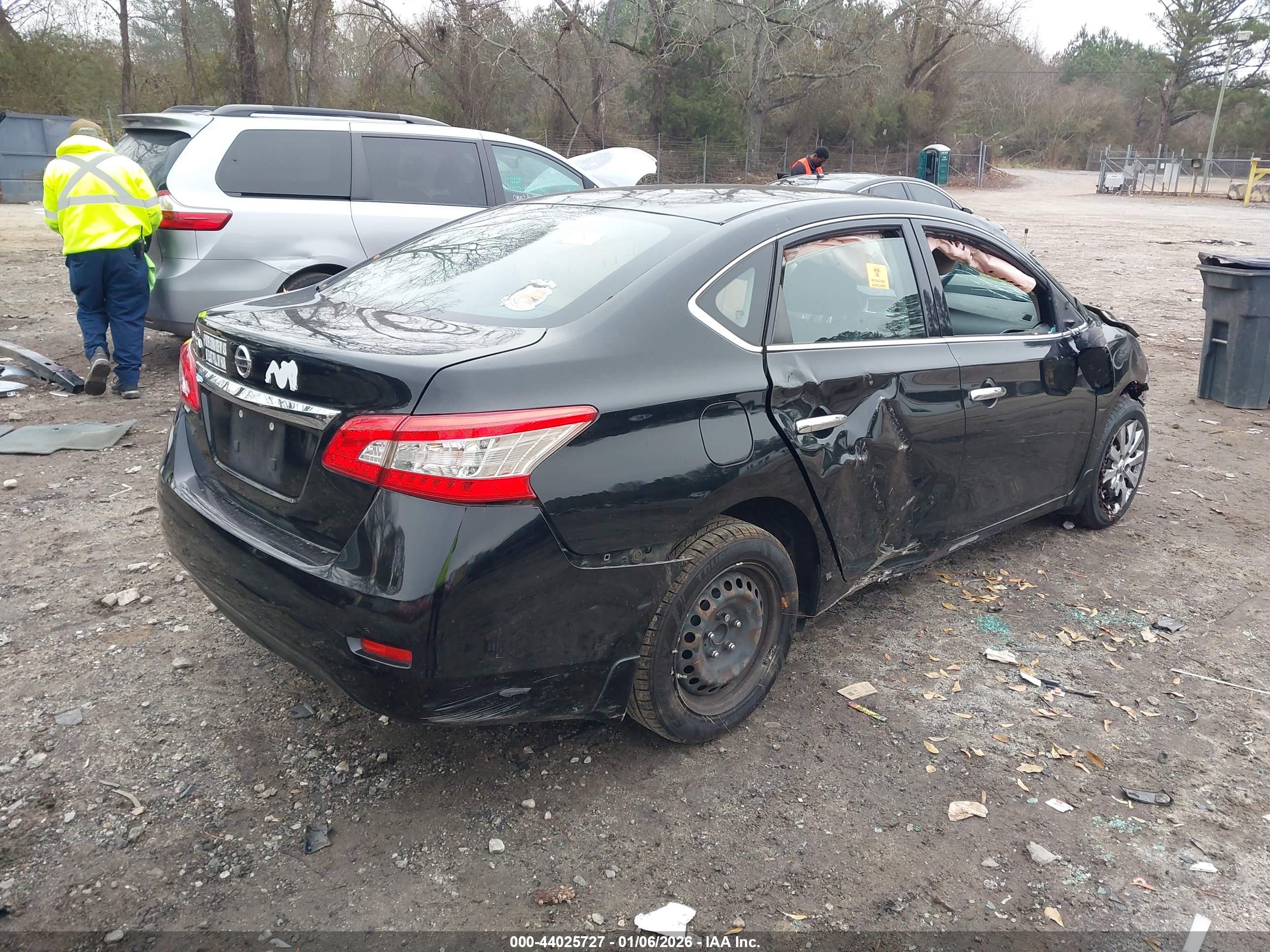 NISSAN SENTRA image 4