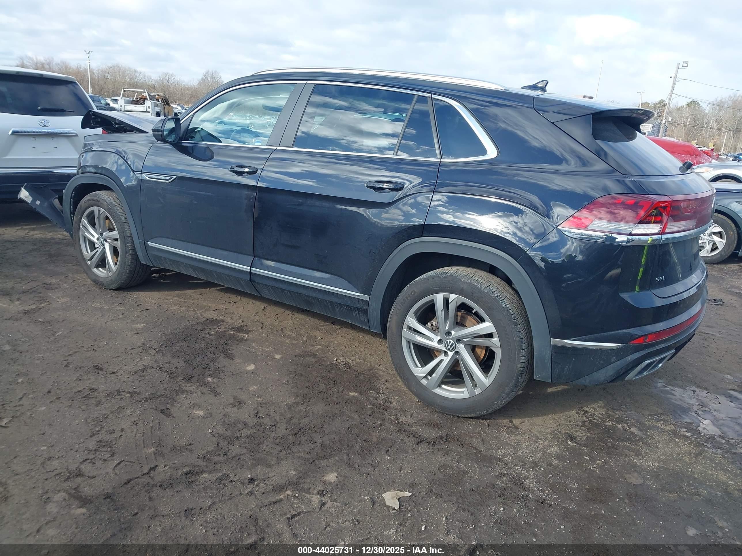 VOLKSWAGEN ATLAS image 3