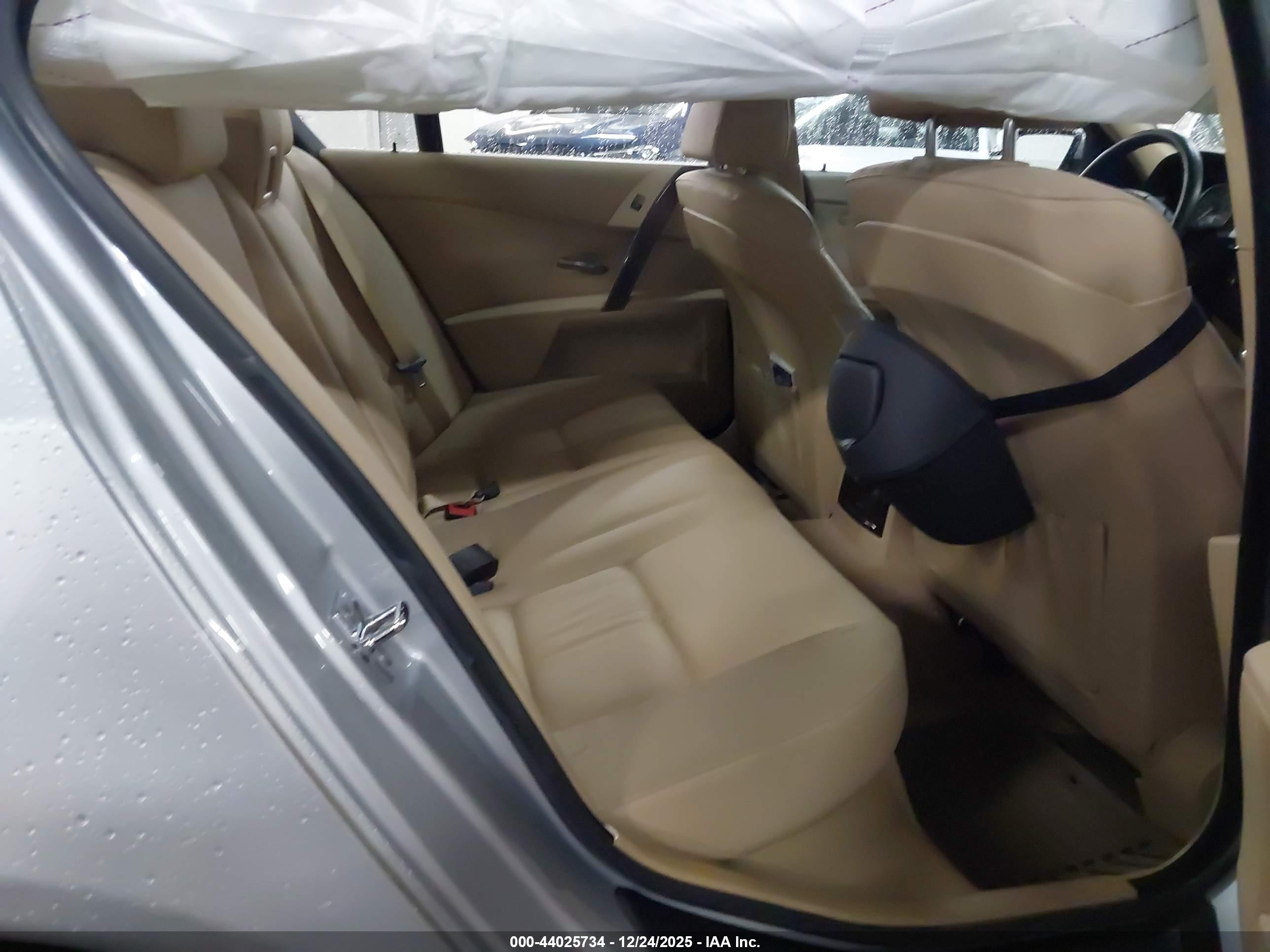BMW 530I image 8