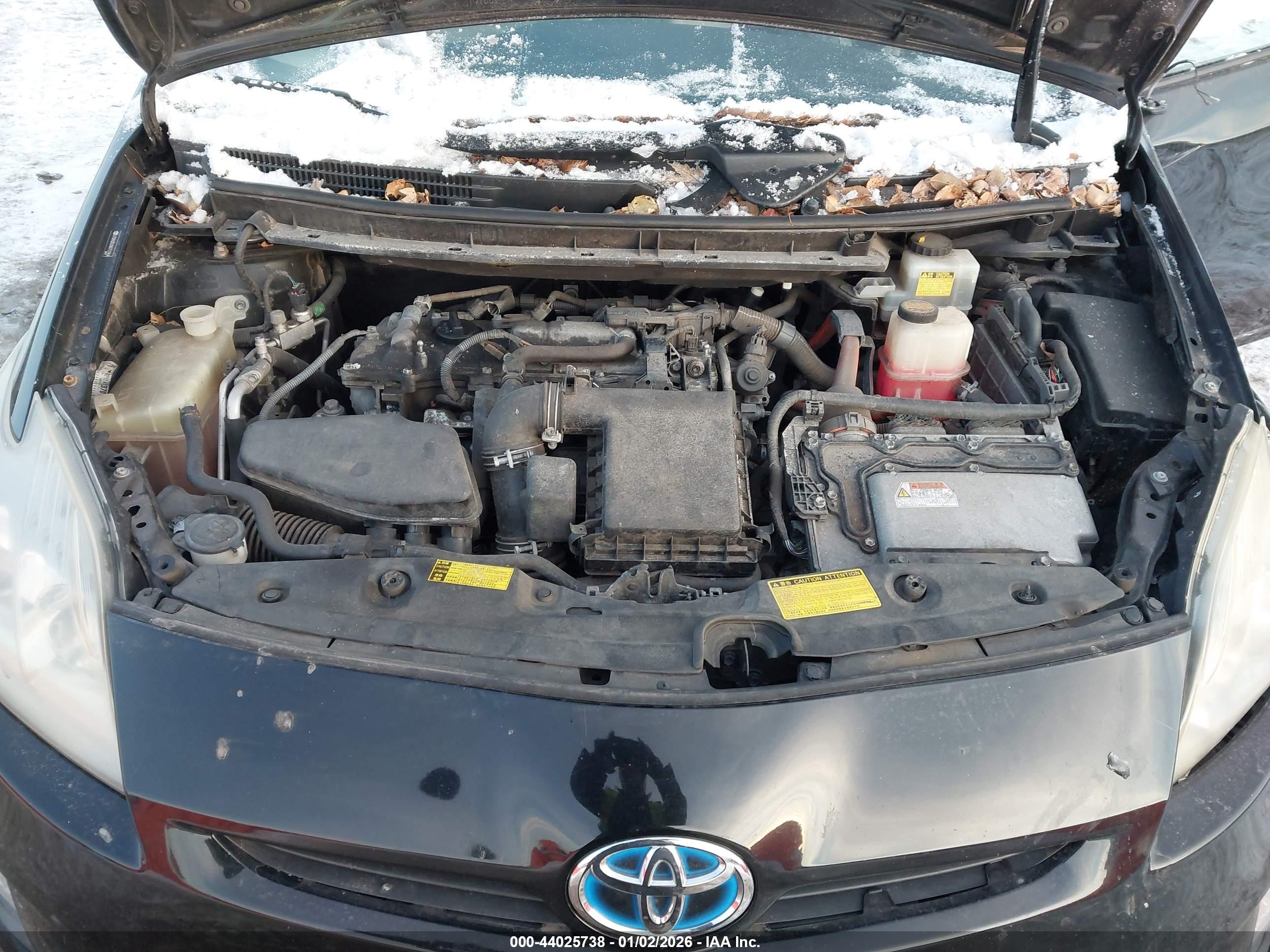 TOYOTA PRIUS image 10