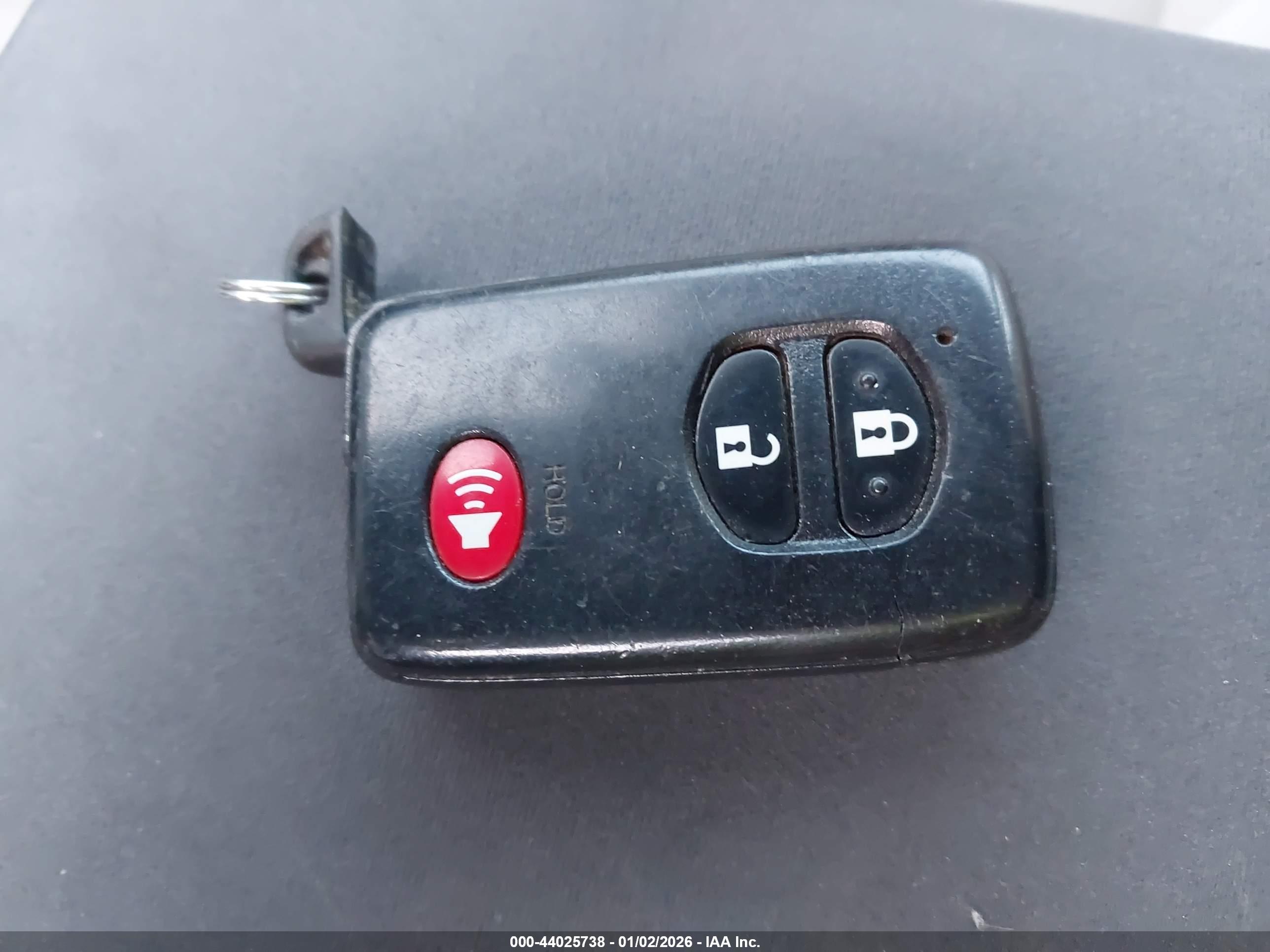 TOYOTA PRIUS image 11