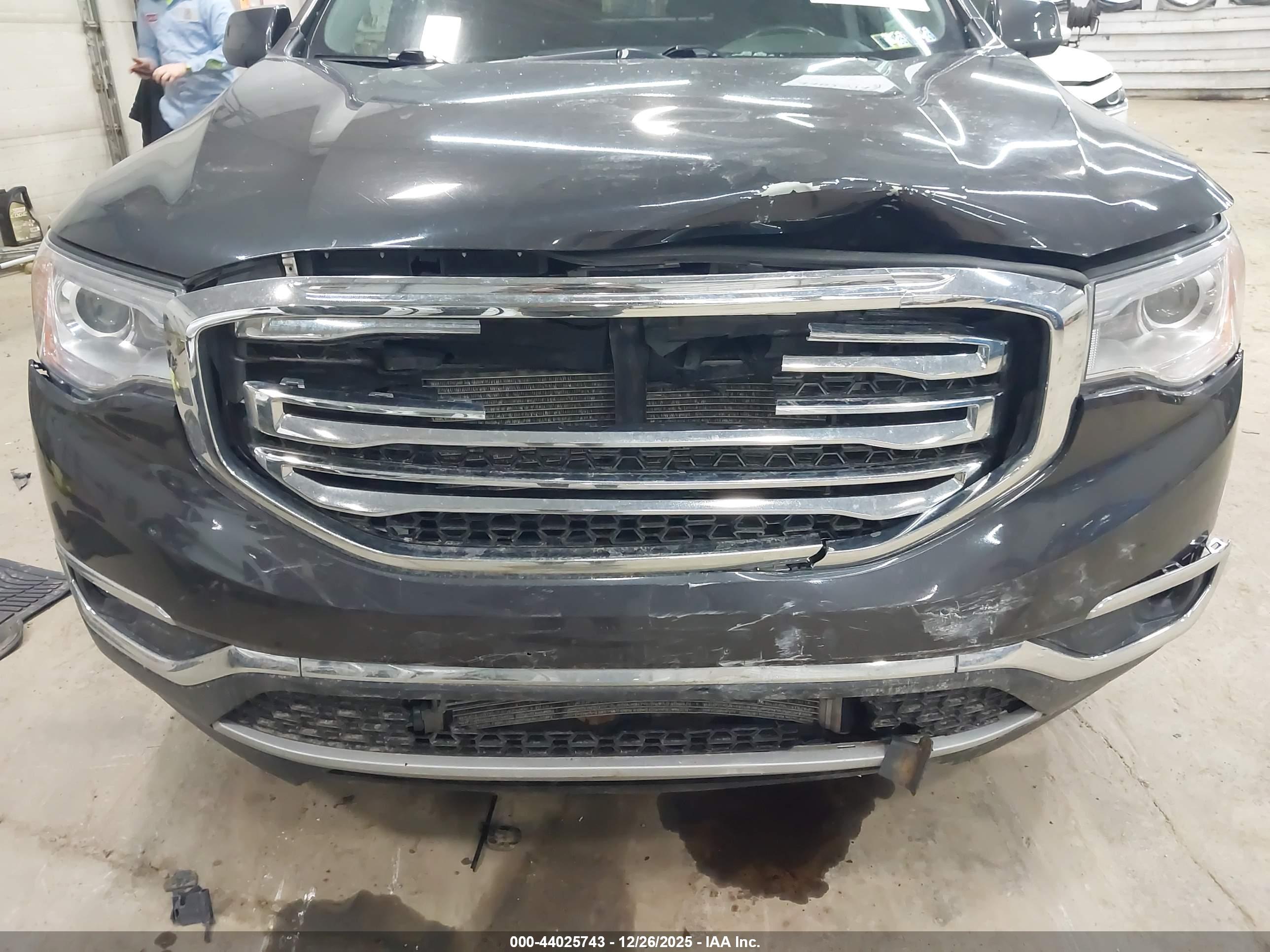GMC ACADIA image 6