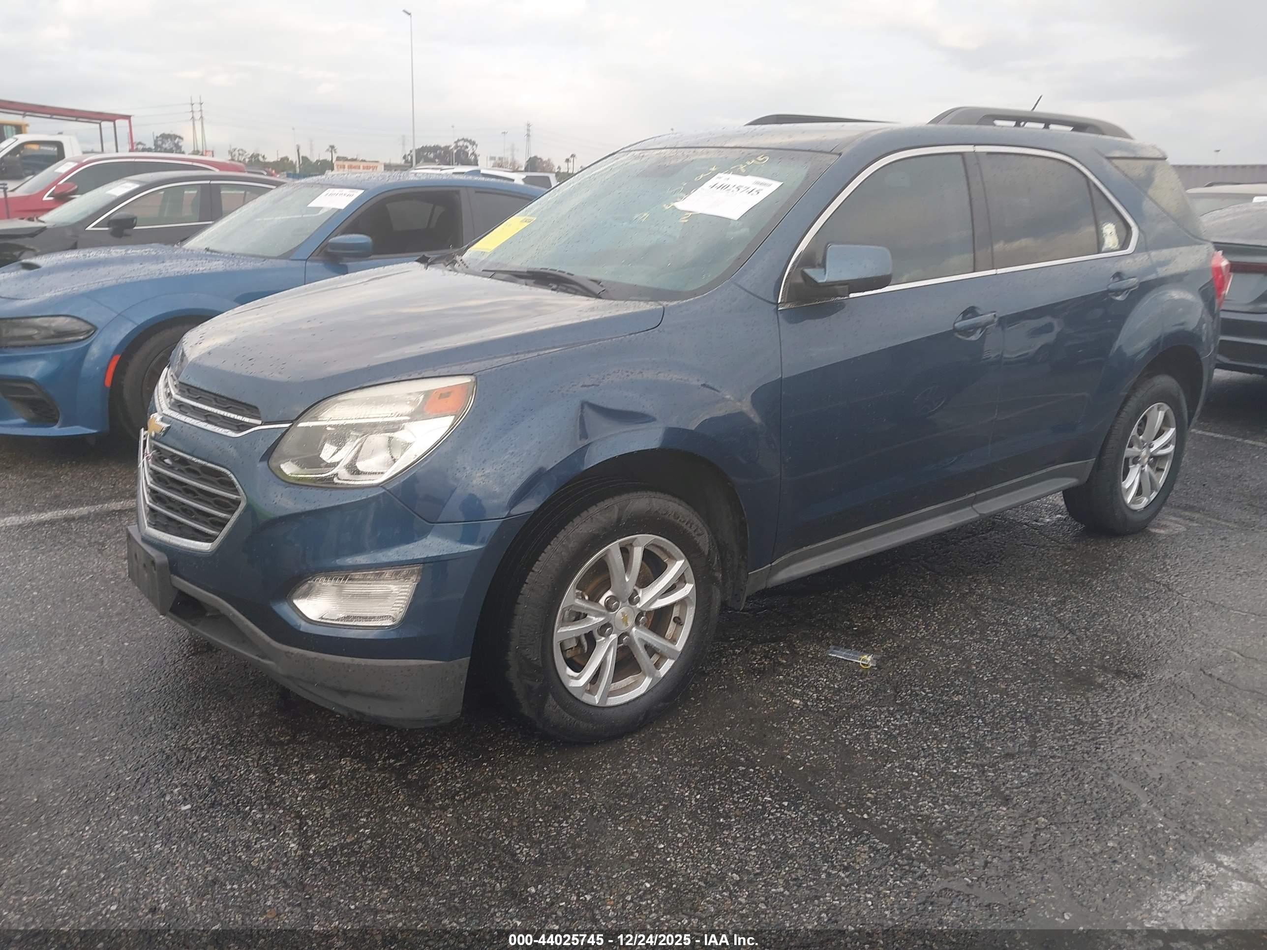 CHEVROLET EQUINOX image 2