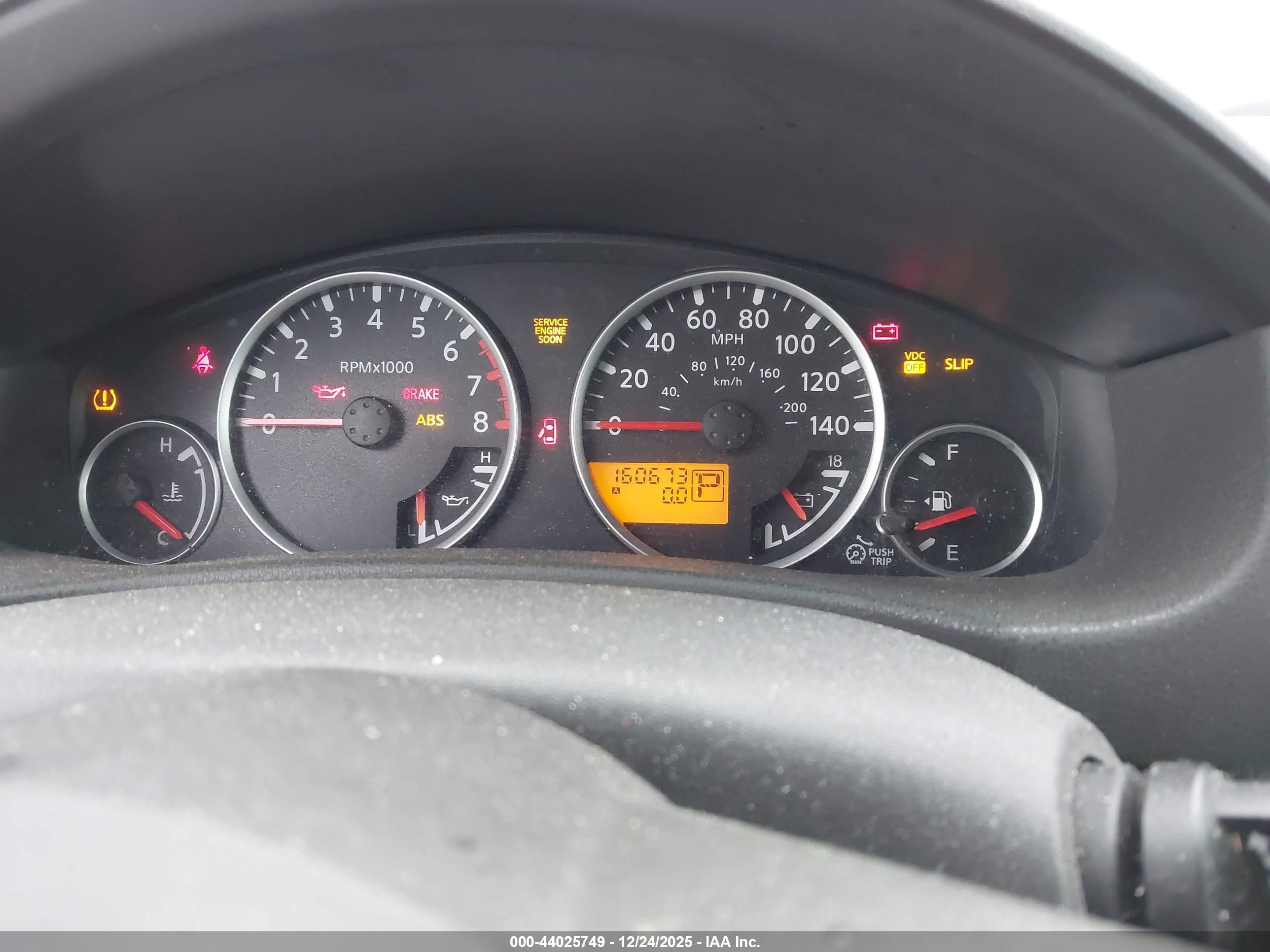 NISSAN PATHFINDER image 7