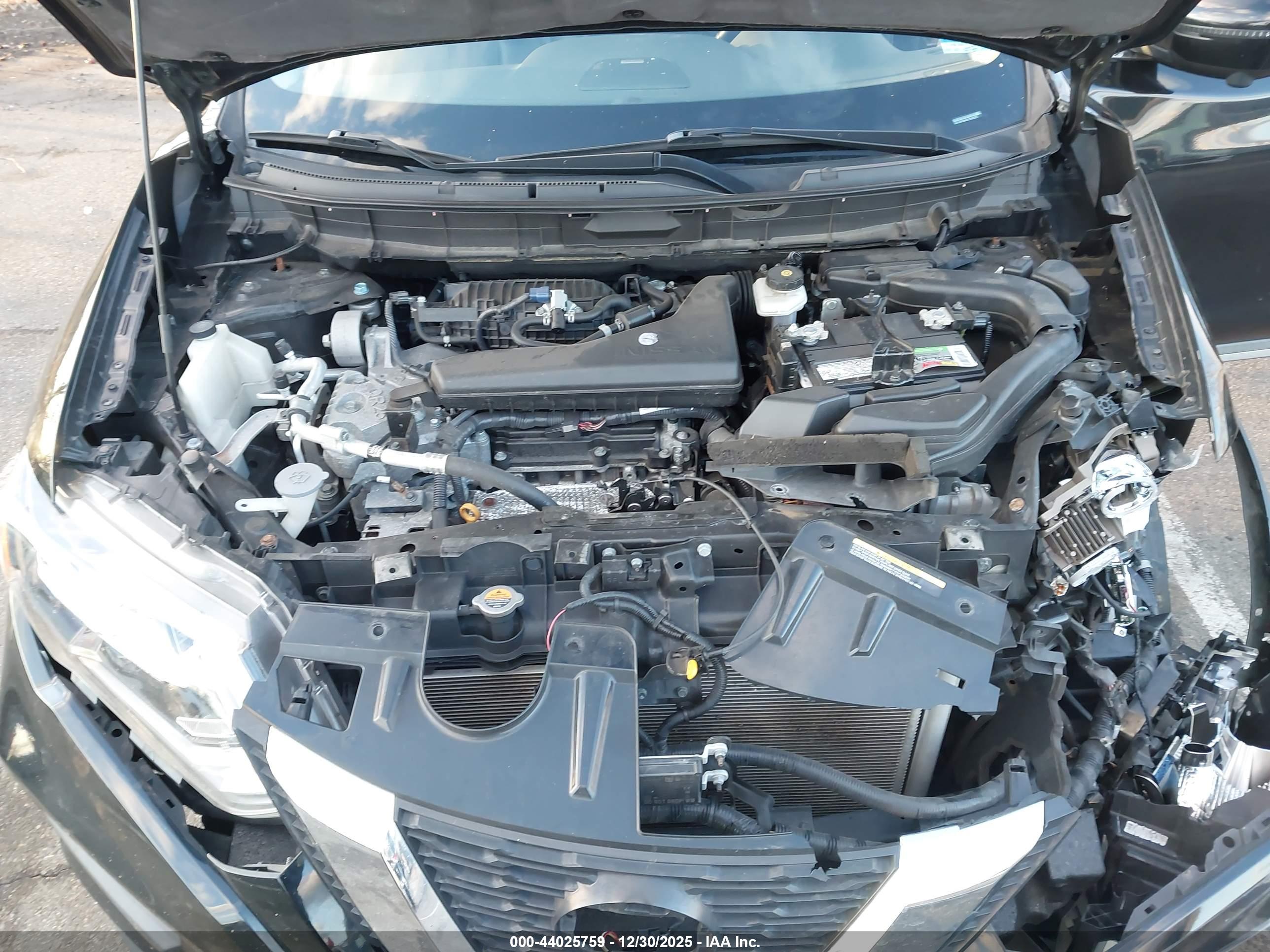 NISSAN ROGUE image 10